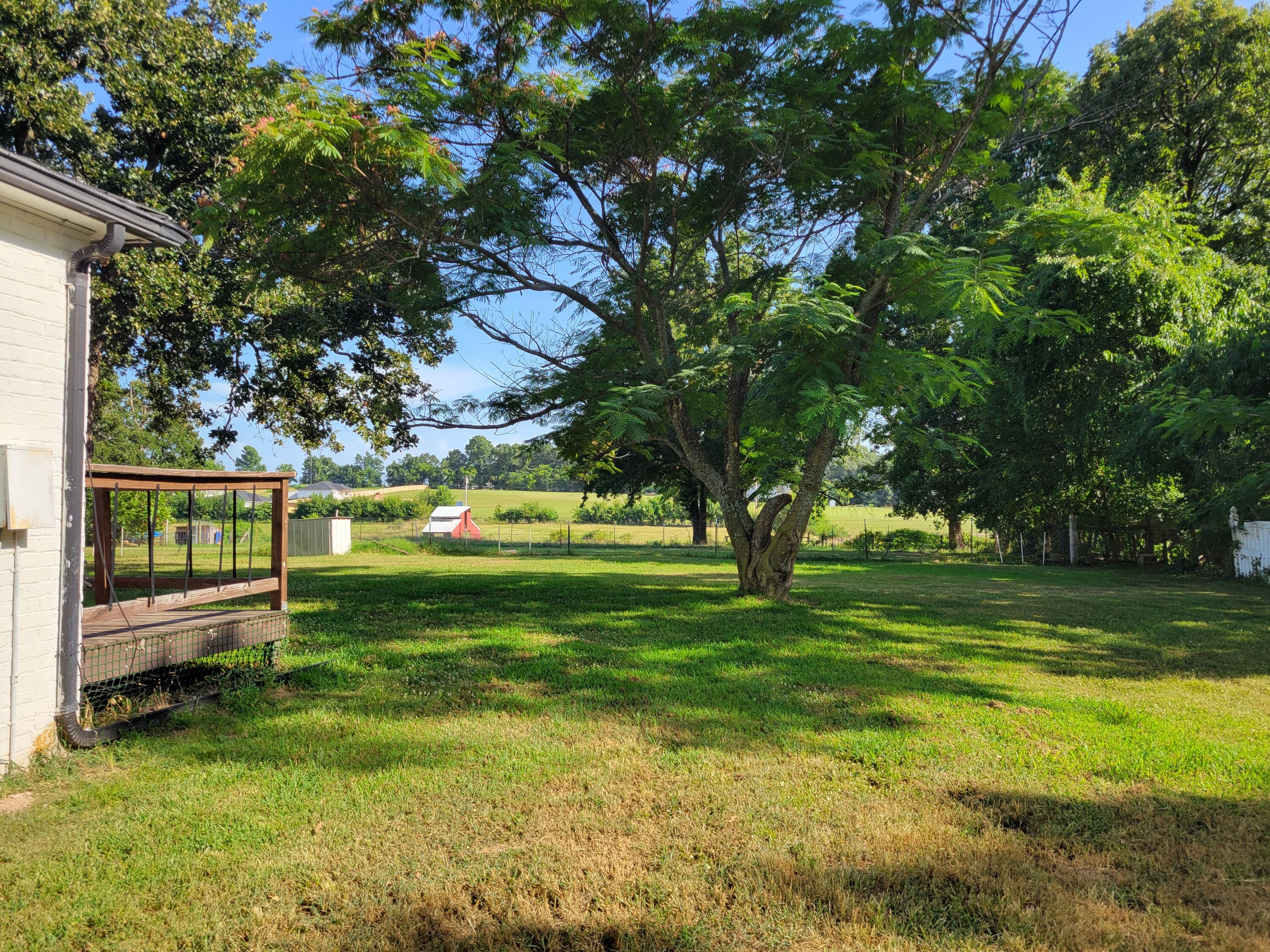 17909 Locust Road Property Photo 10