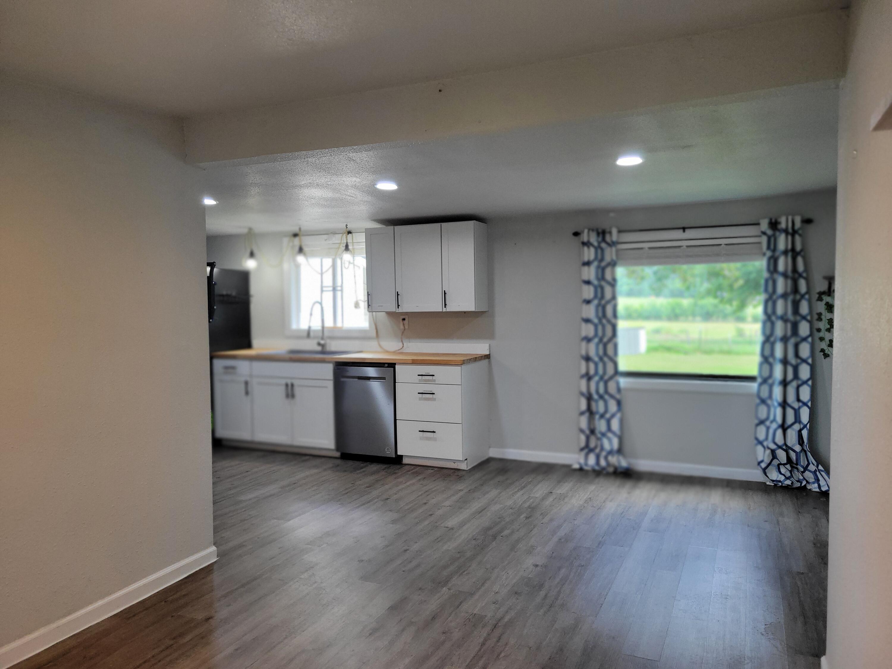 17909 Locust Road Property Photo 14