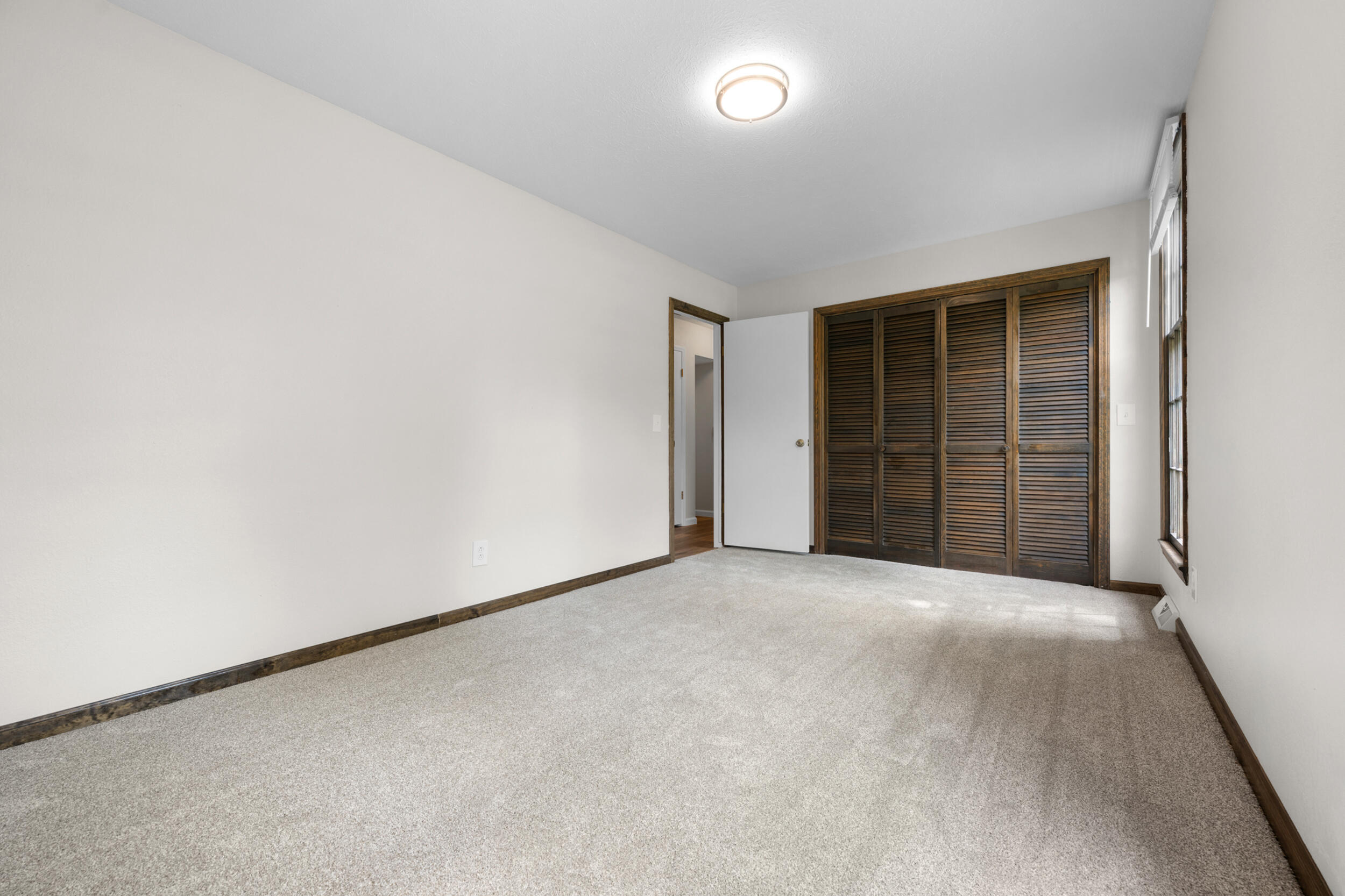 714 North Claud Avenue Property Photo 34