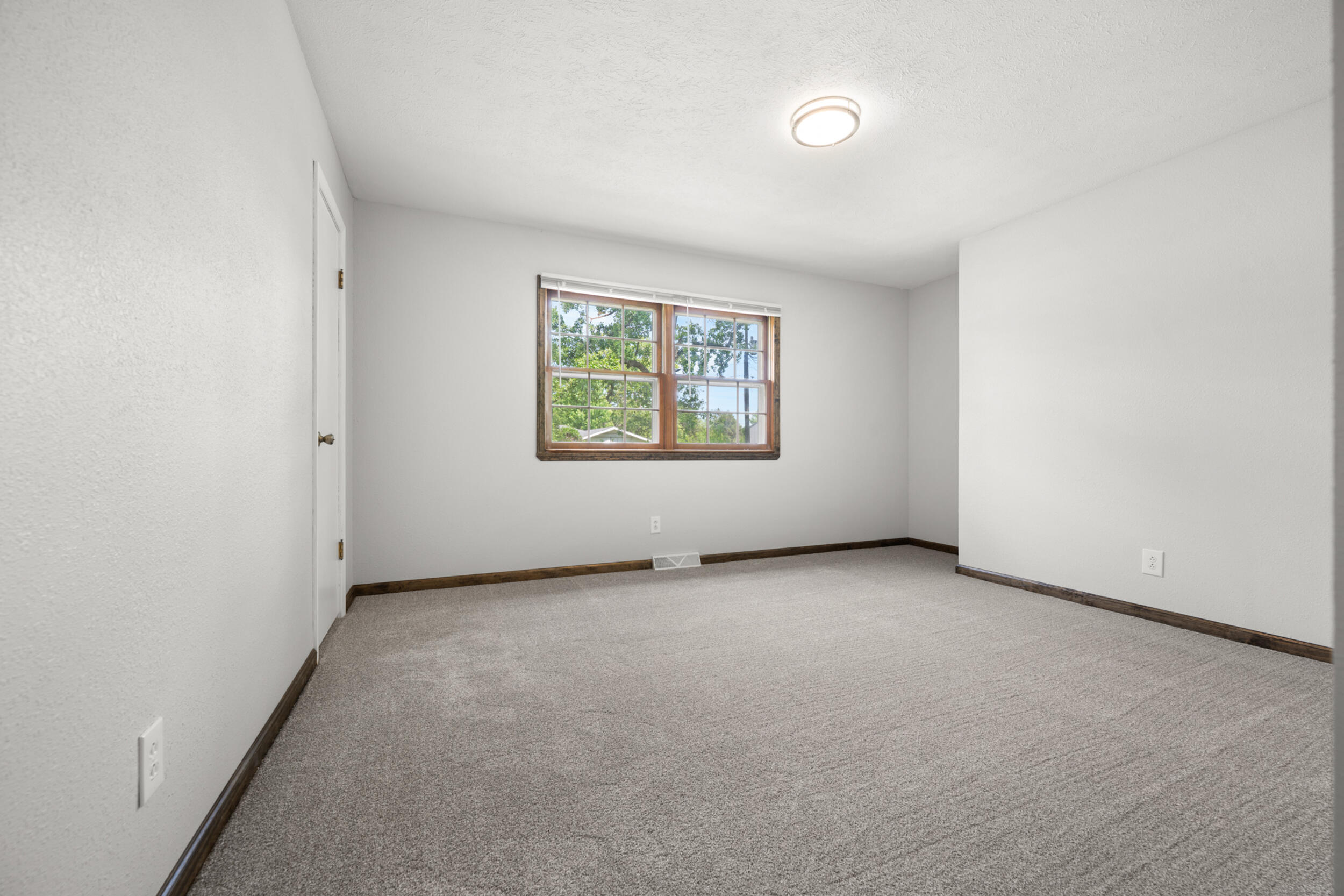 714 North Claud Avenue Property Photo 38