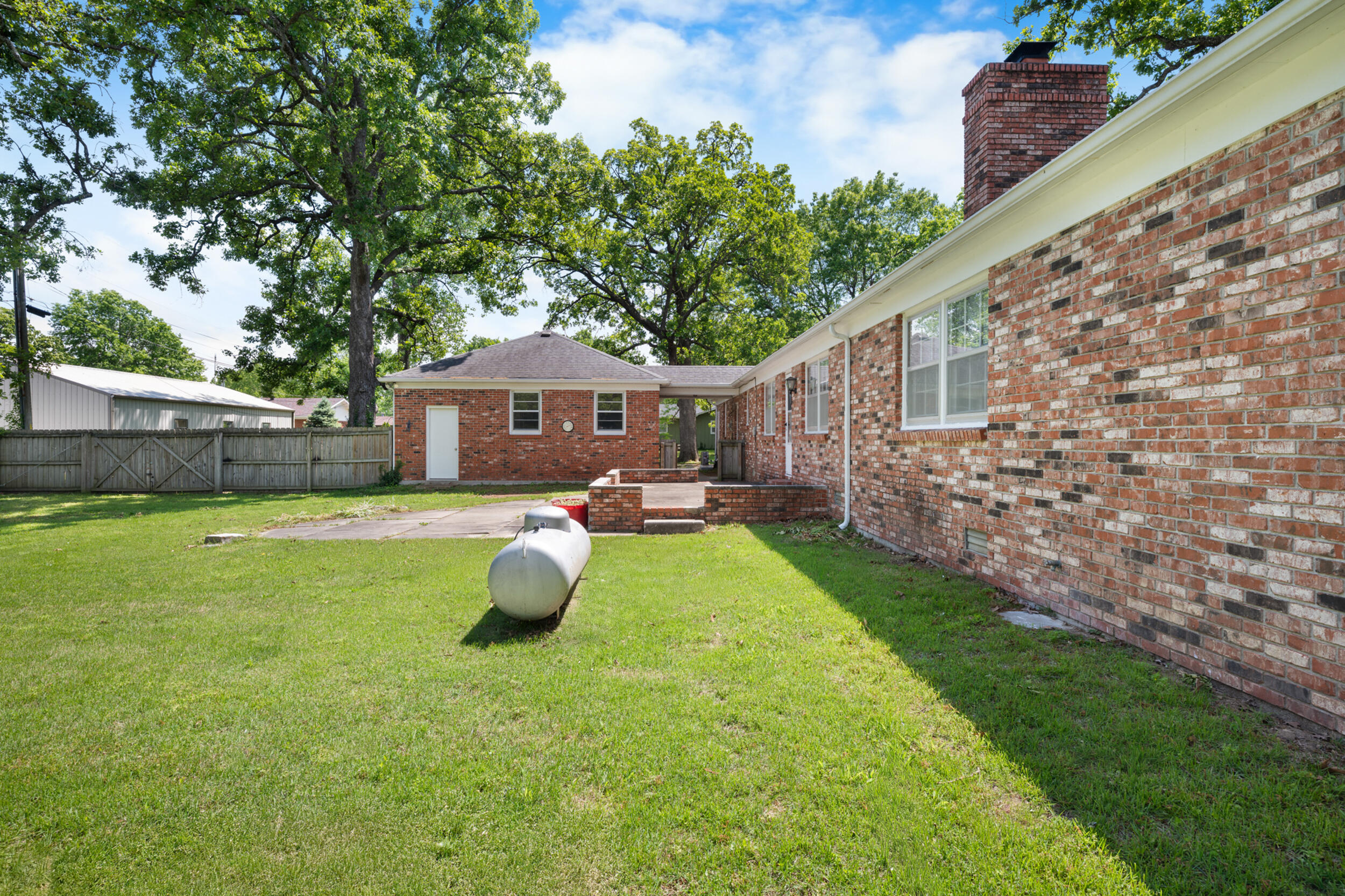 714 North Claud Avenue Property Photo 69