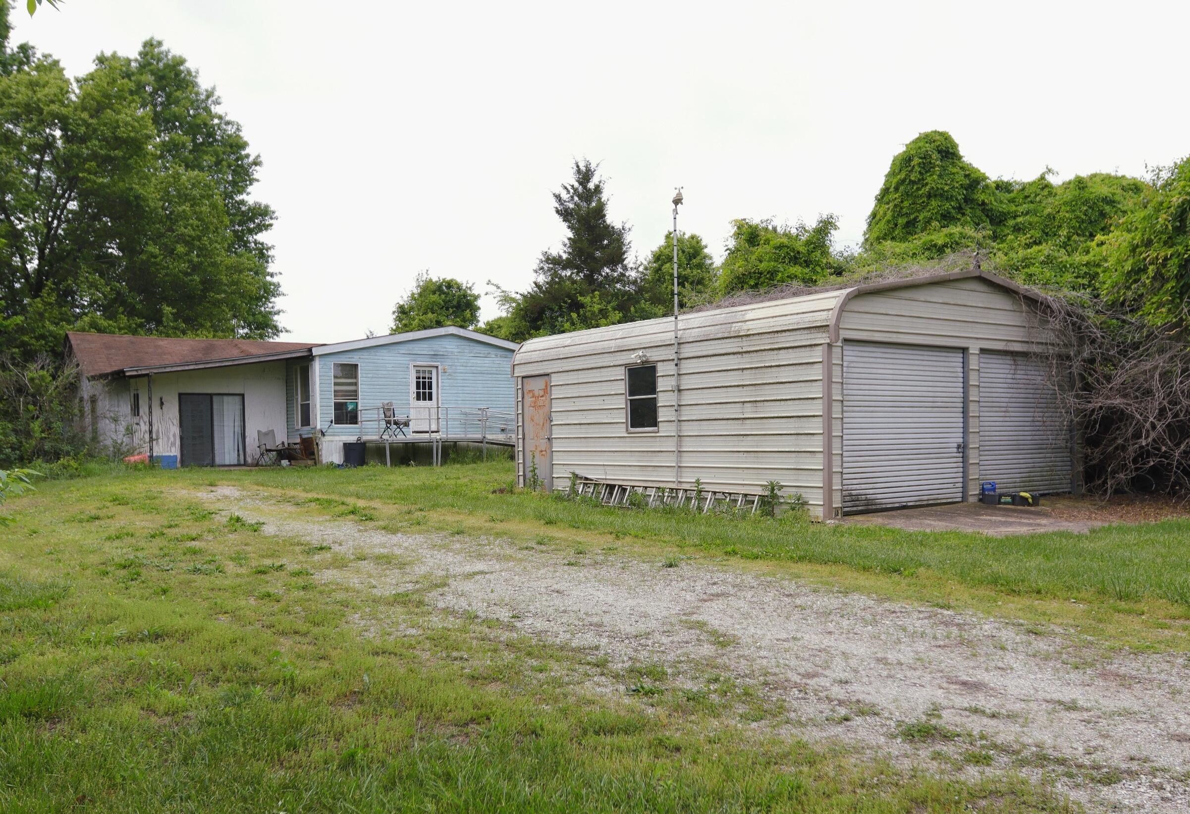 1266 Private Road 1060 Property Photo 2