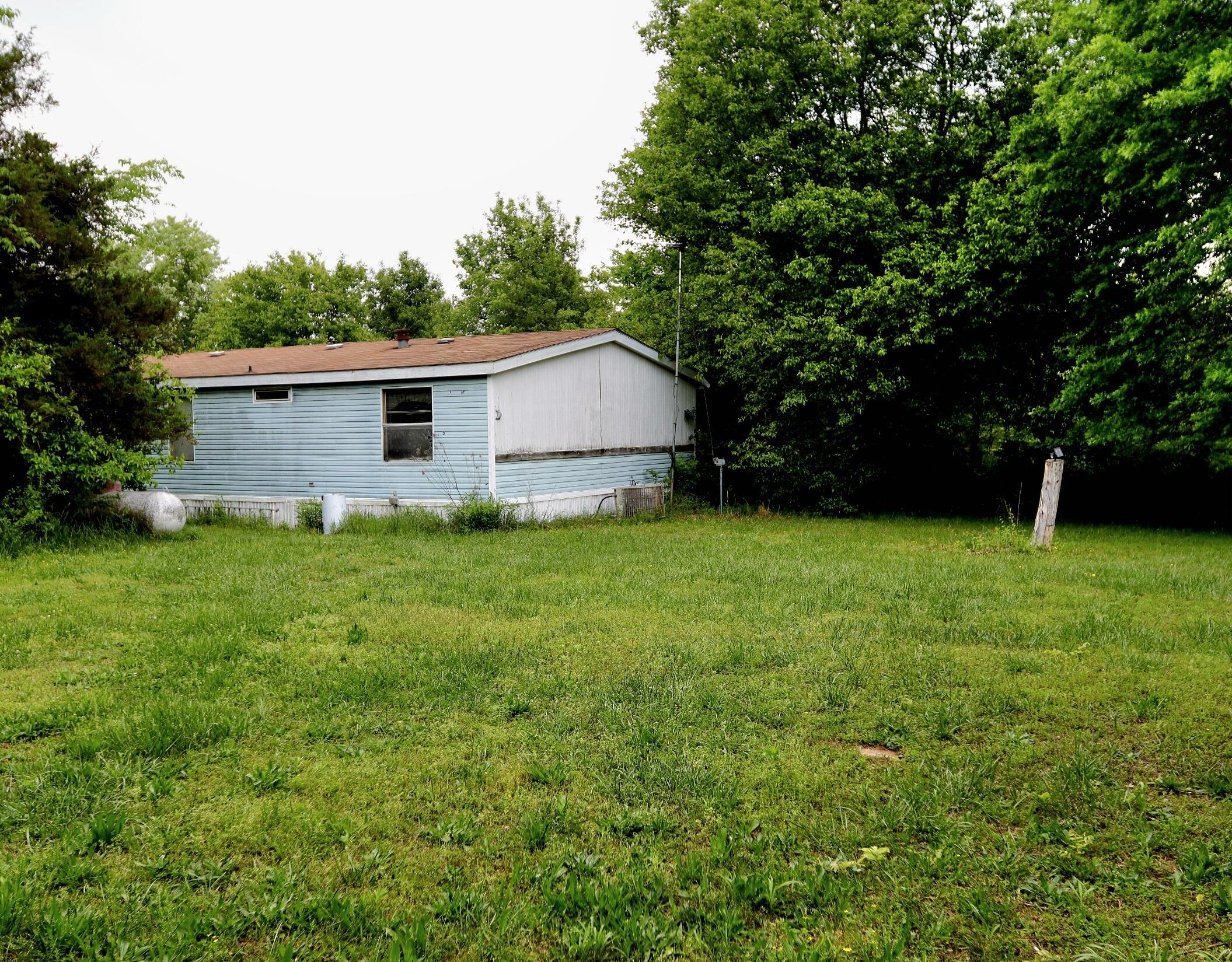 1266 Private Road 1060 Property Photo 5