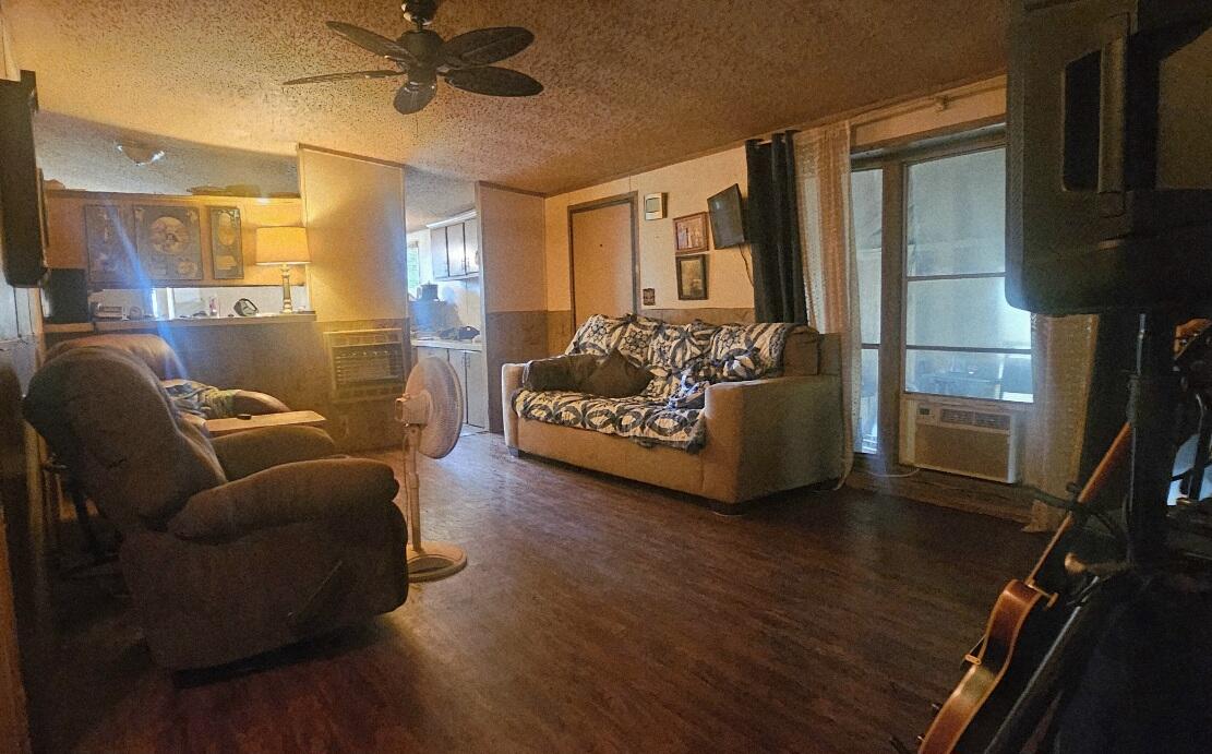 1266 Private Road 1060 Property Photo 9