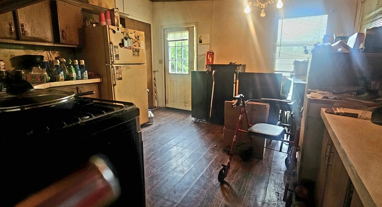 1266 Private Road 1060 Property Photo 11