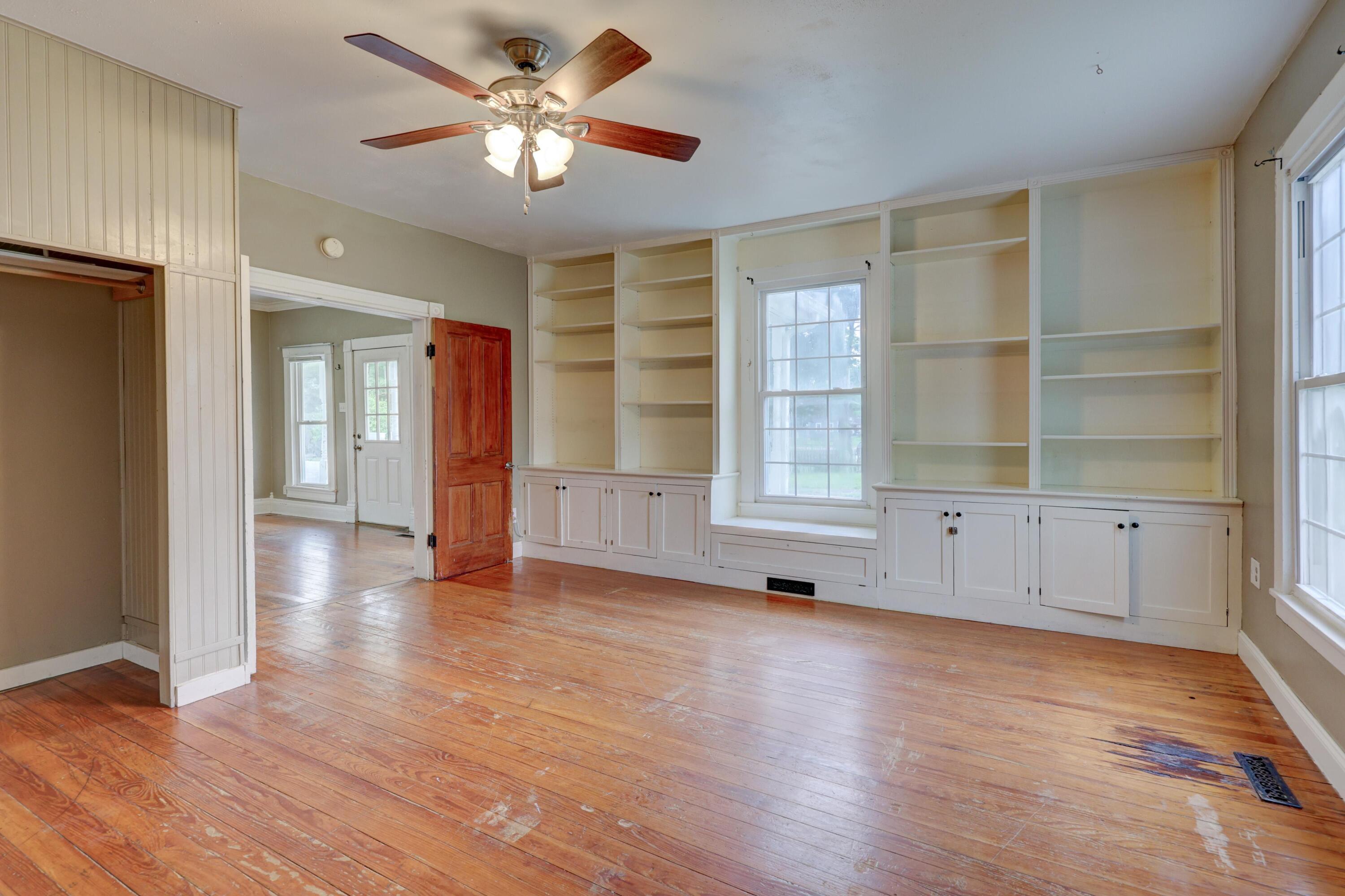 813 Lyon Street Property Photo 14