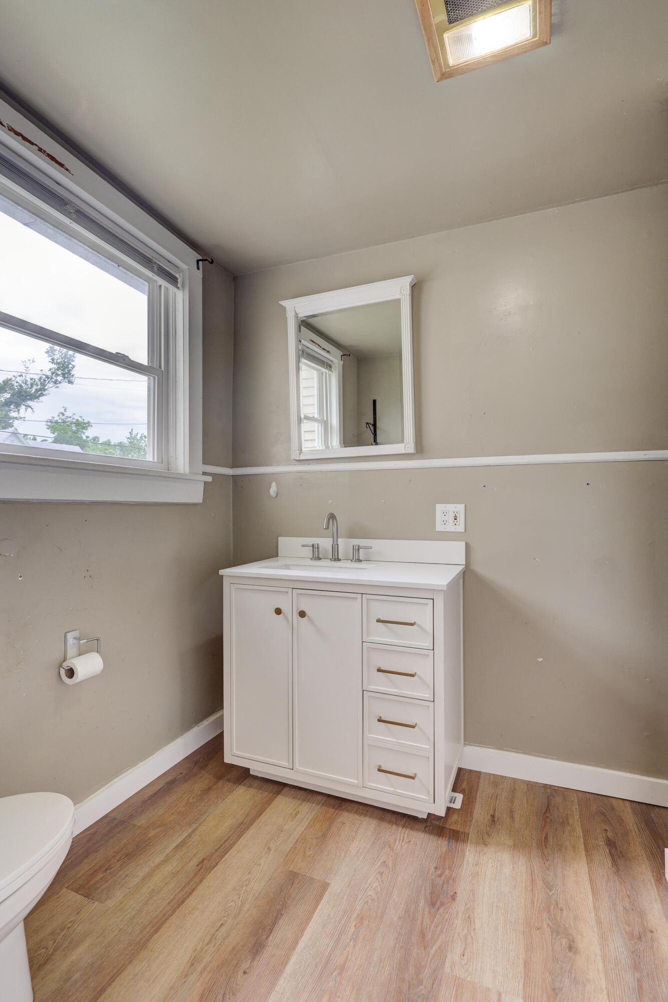 813 Lyon Street Property Photo 17