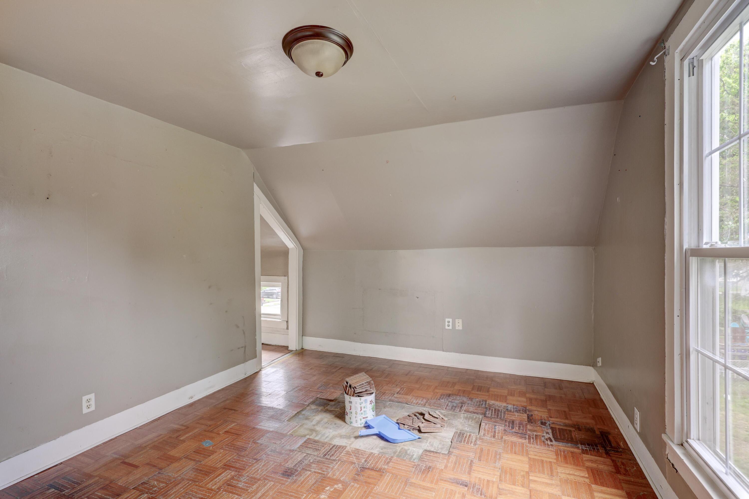 813 Lyon Street Property Photo 31