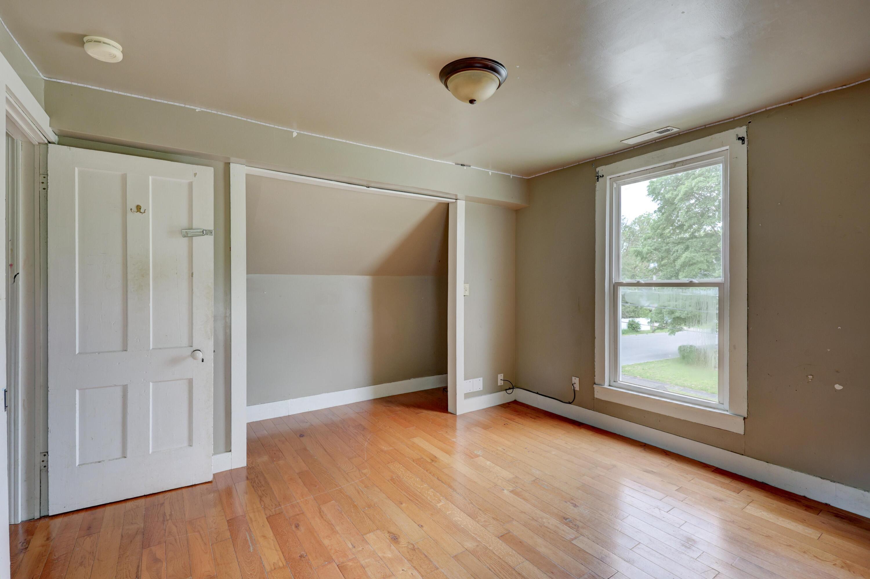 813 Lyon Street Property Photo 35
