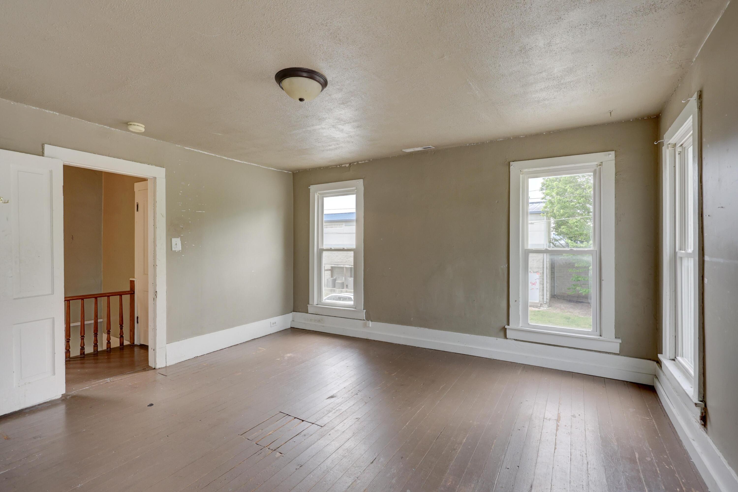 813 Lyon Street Property Photo 39
