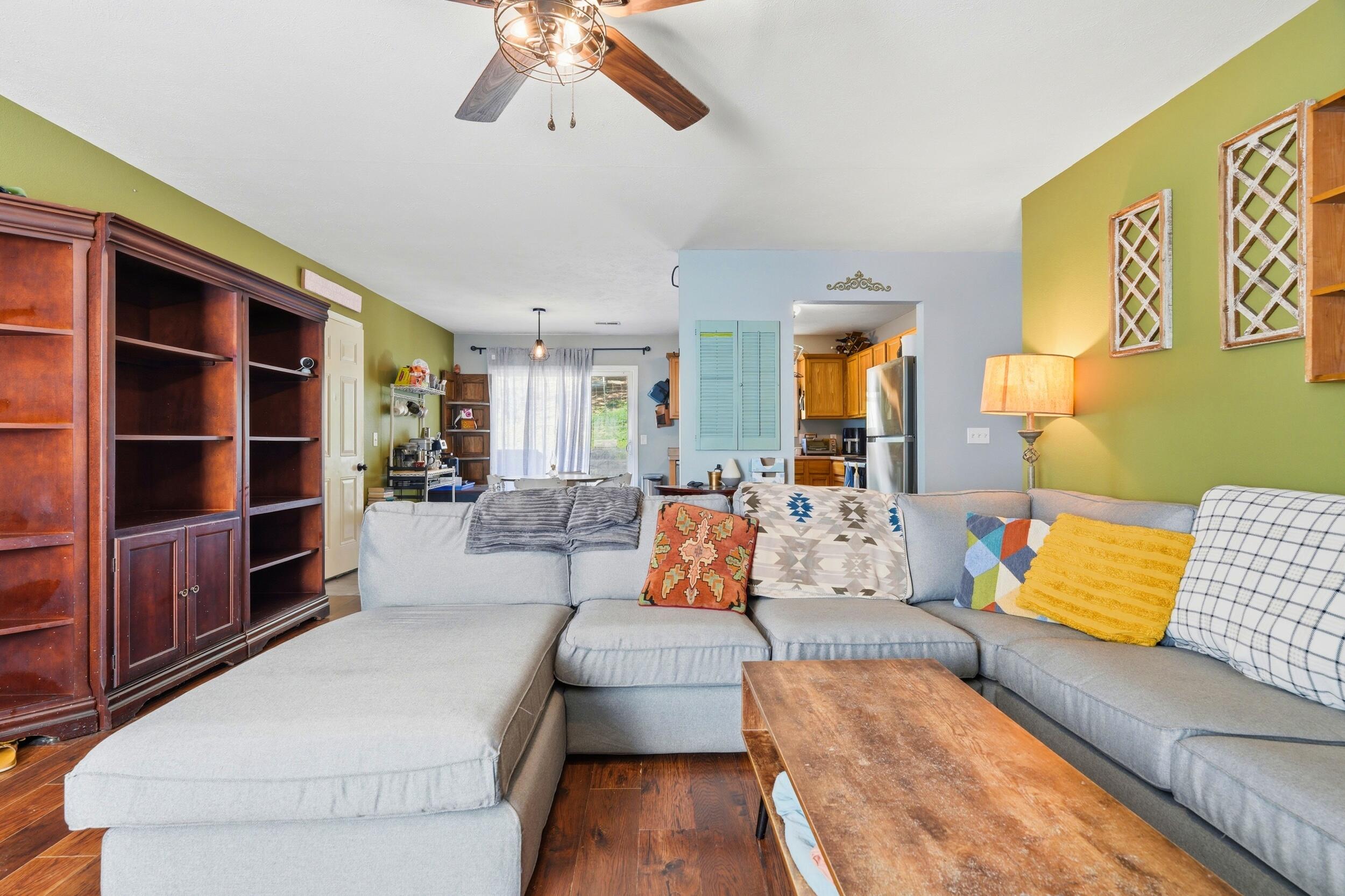 1027 Meadow Lane Property Photo 6