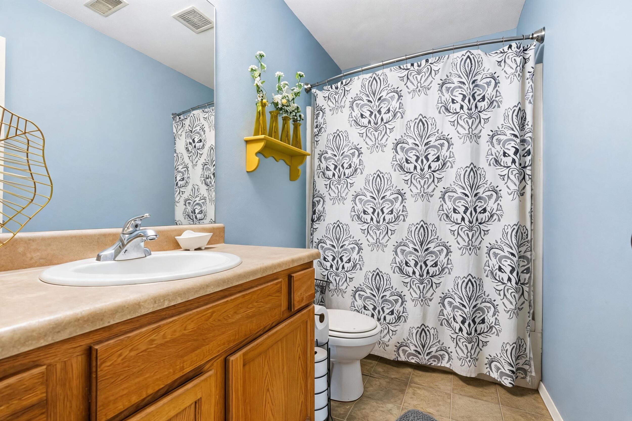 1027 Meadow Lane Property Photo 13