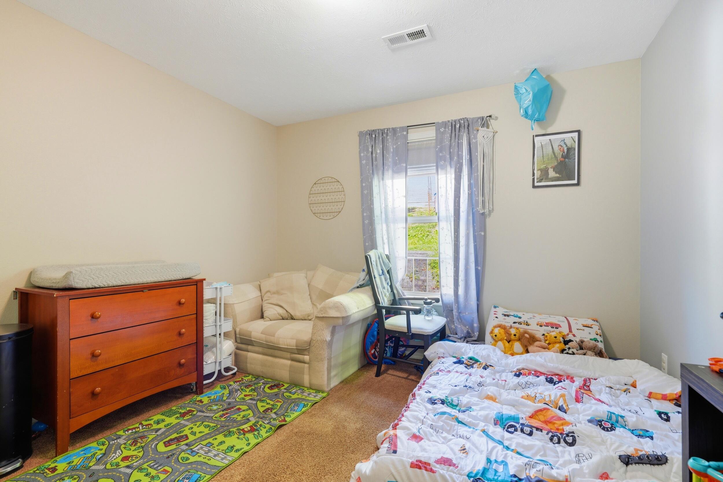 1027 Meadow Lane Property Photo 15