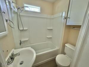 623 West 14th Street Property Photo 5