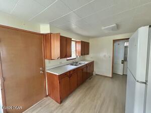 623 West 14th Street Property Photo 7