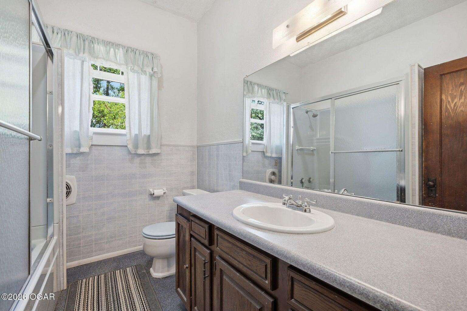 220 East Mckinney Street Property Photo 10