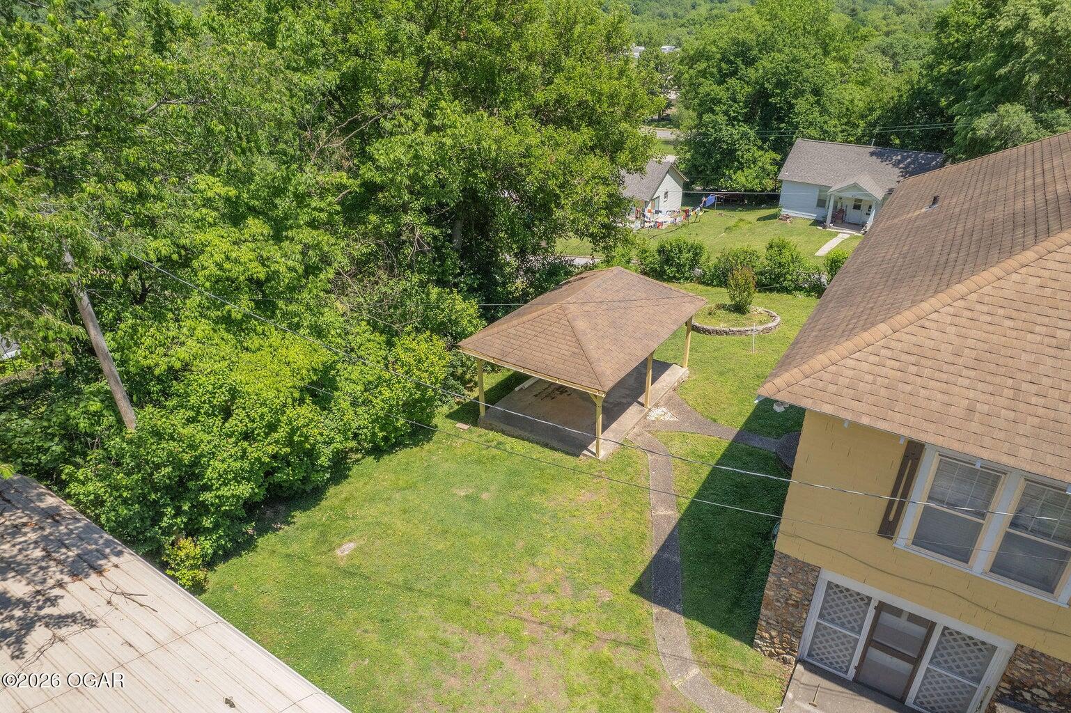 220 East Mckinney Street Property Photo 36