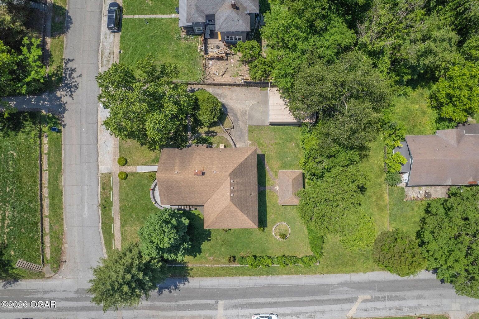 220 East Mckinney Street Property Photo 43