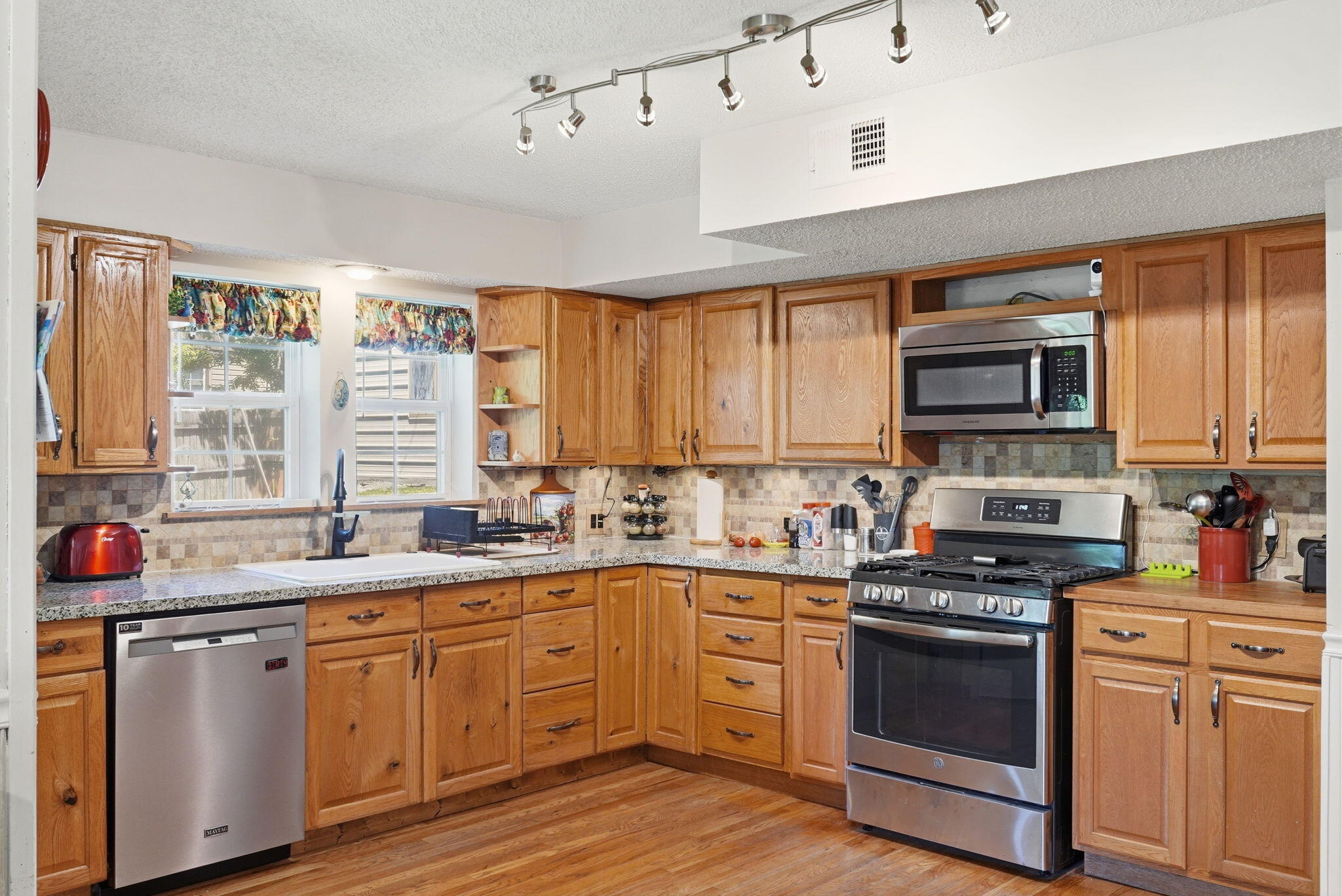 296 Kirtley Road Property Photo 8