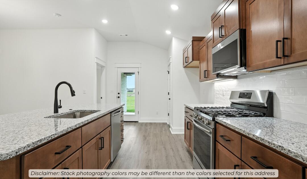 511 Molly Dean Drive Property Photo 8