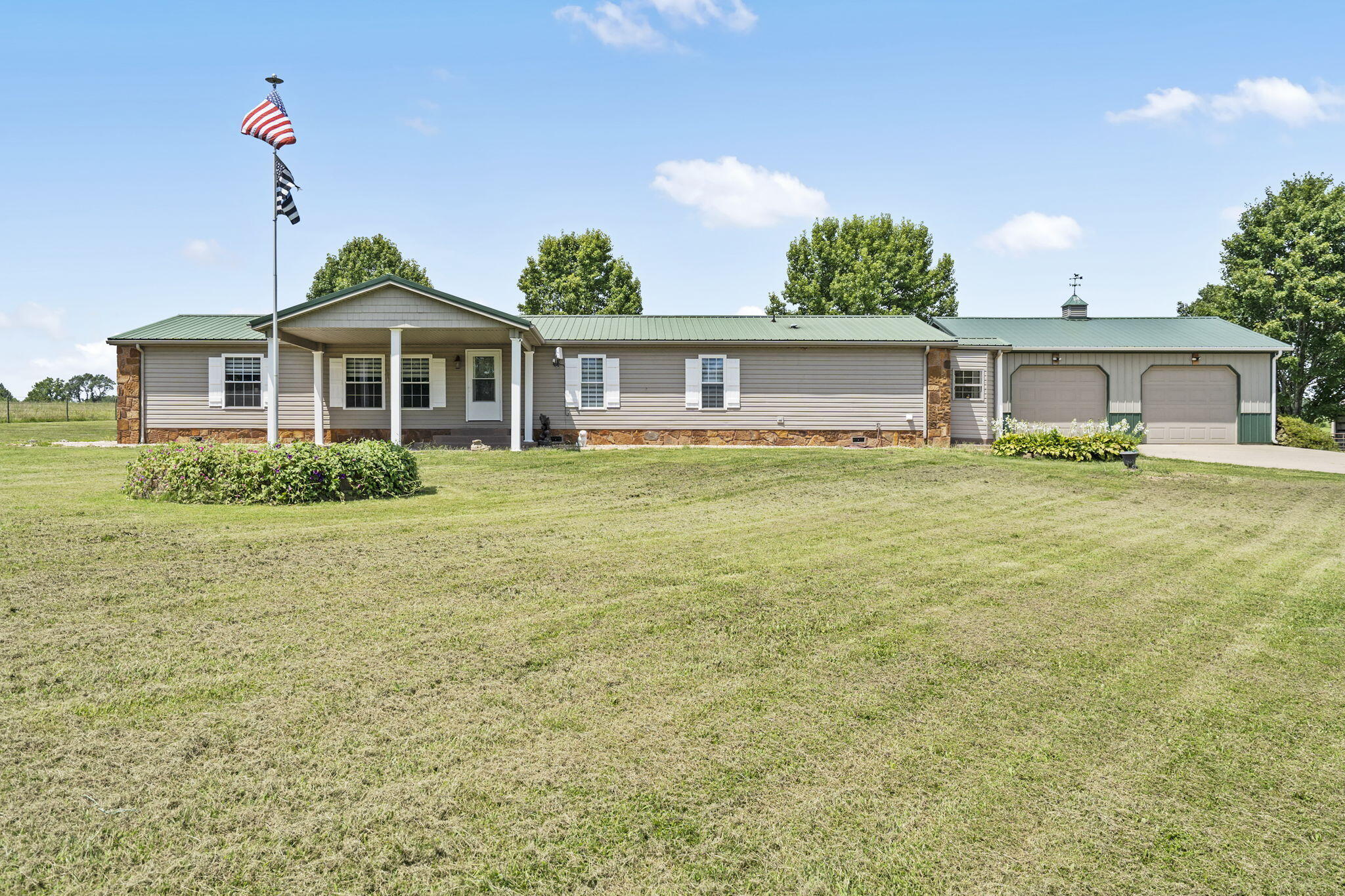 439 Lenape Road Property Photo 4