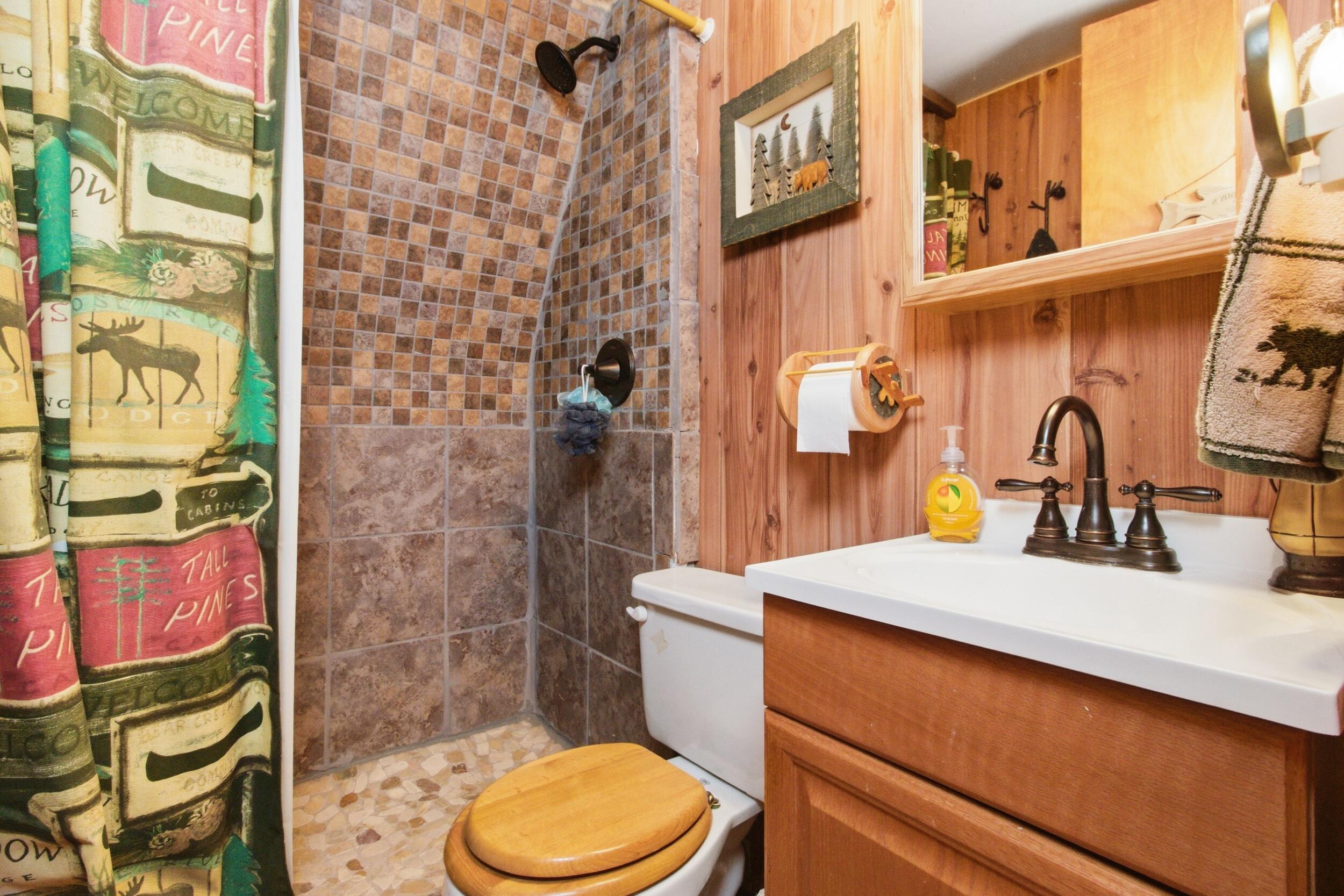 514 Iroquois Lane Property Photo 4