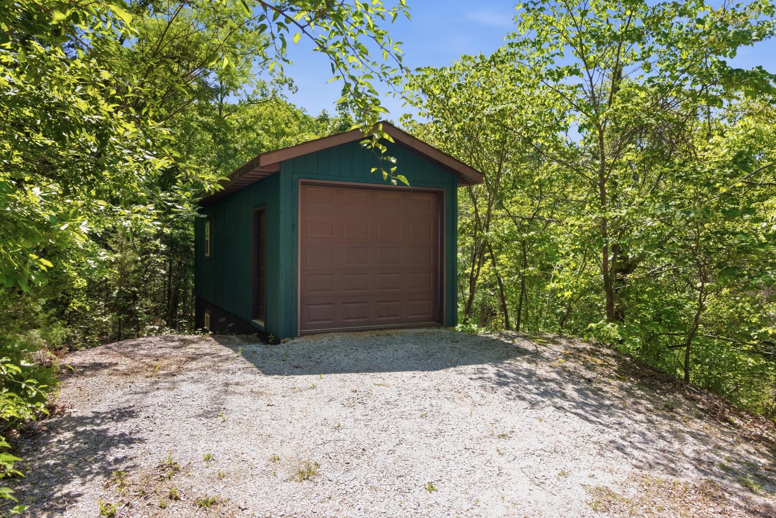 514 Iroquois Lane Property Photo 17