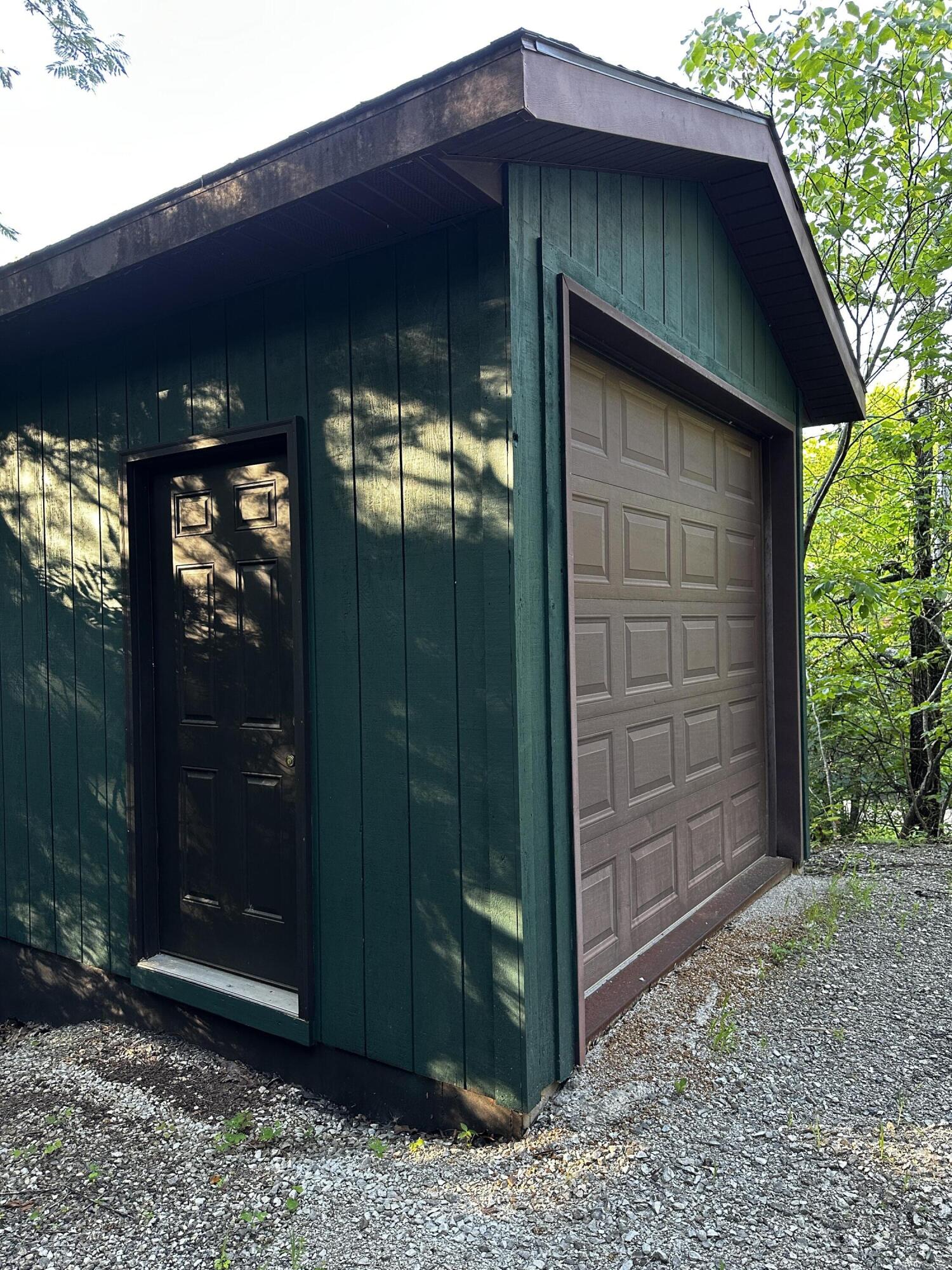 514 Iroquois Lane Property Photo 19