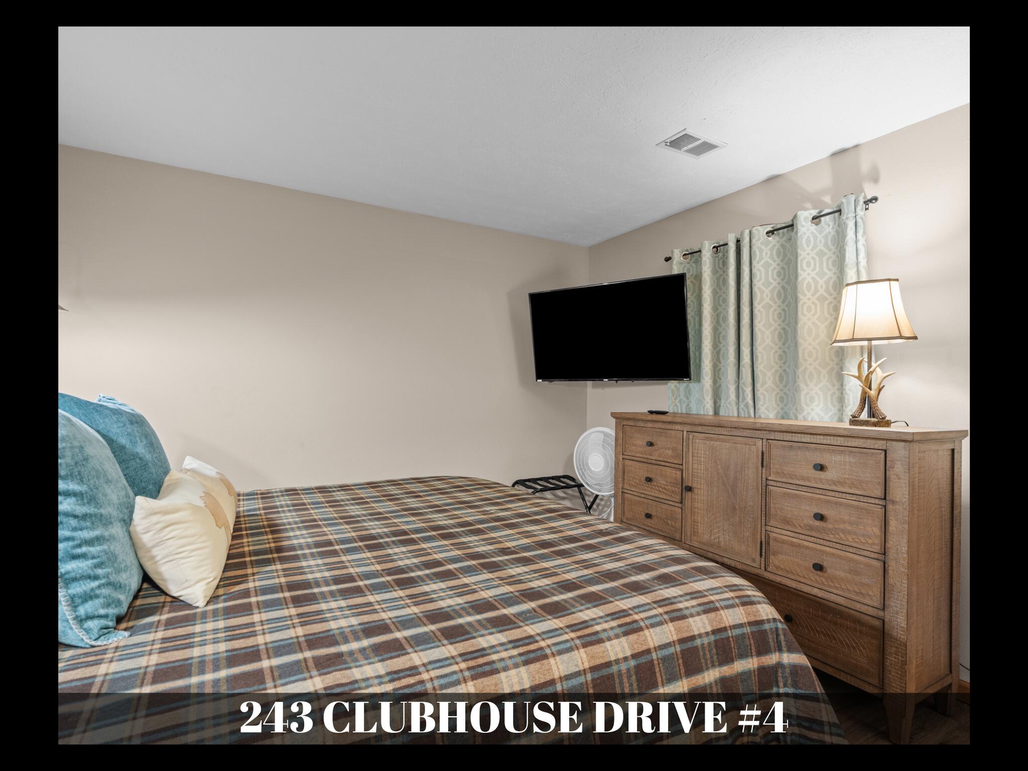 243 Clubhouse Drive 4 Property Photo 24