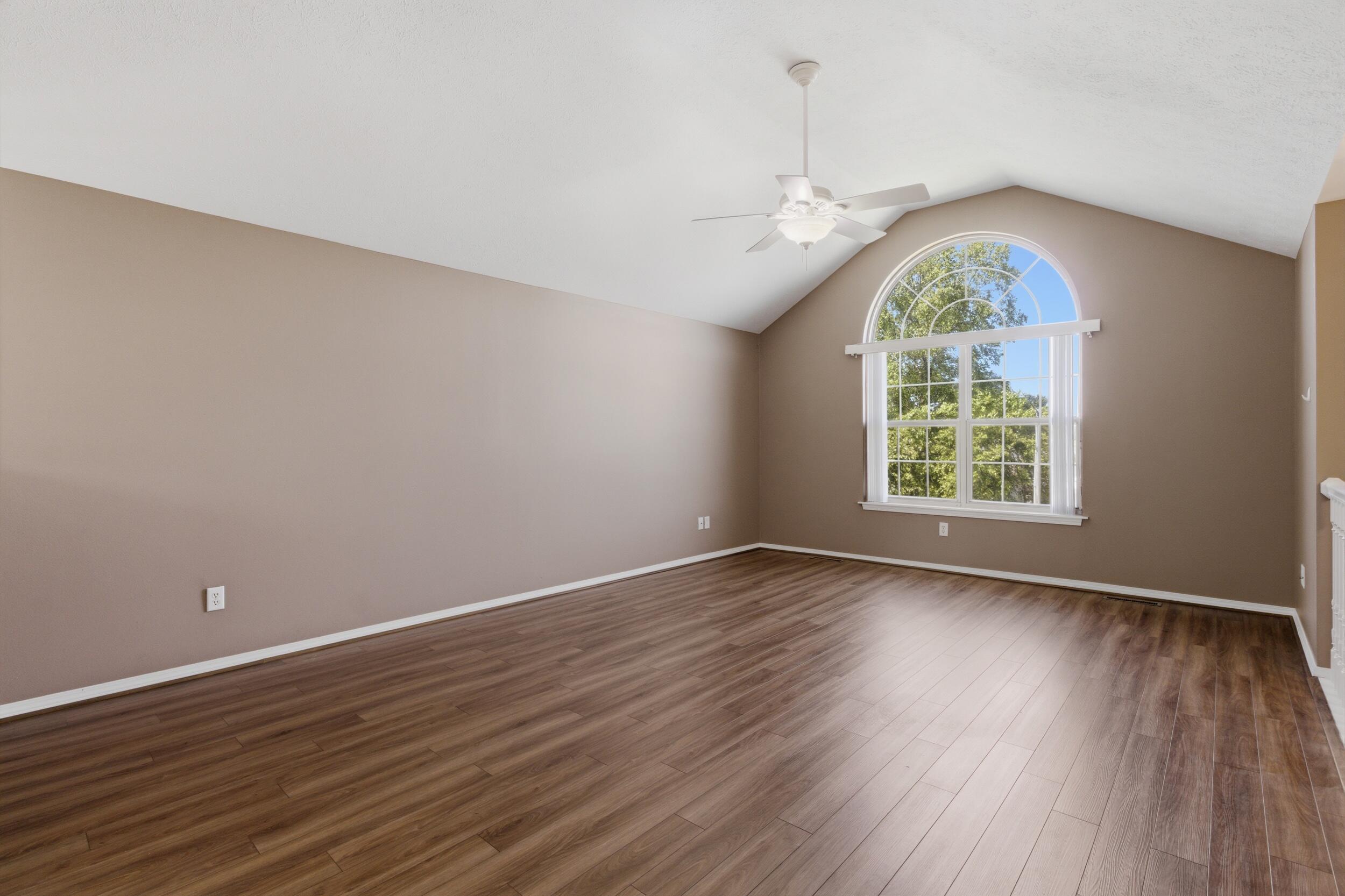 111 Miller Way Property Photo 7