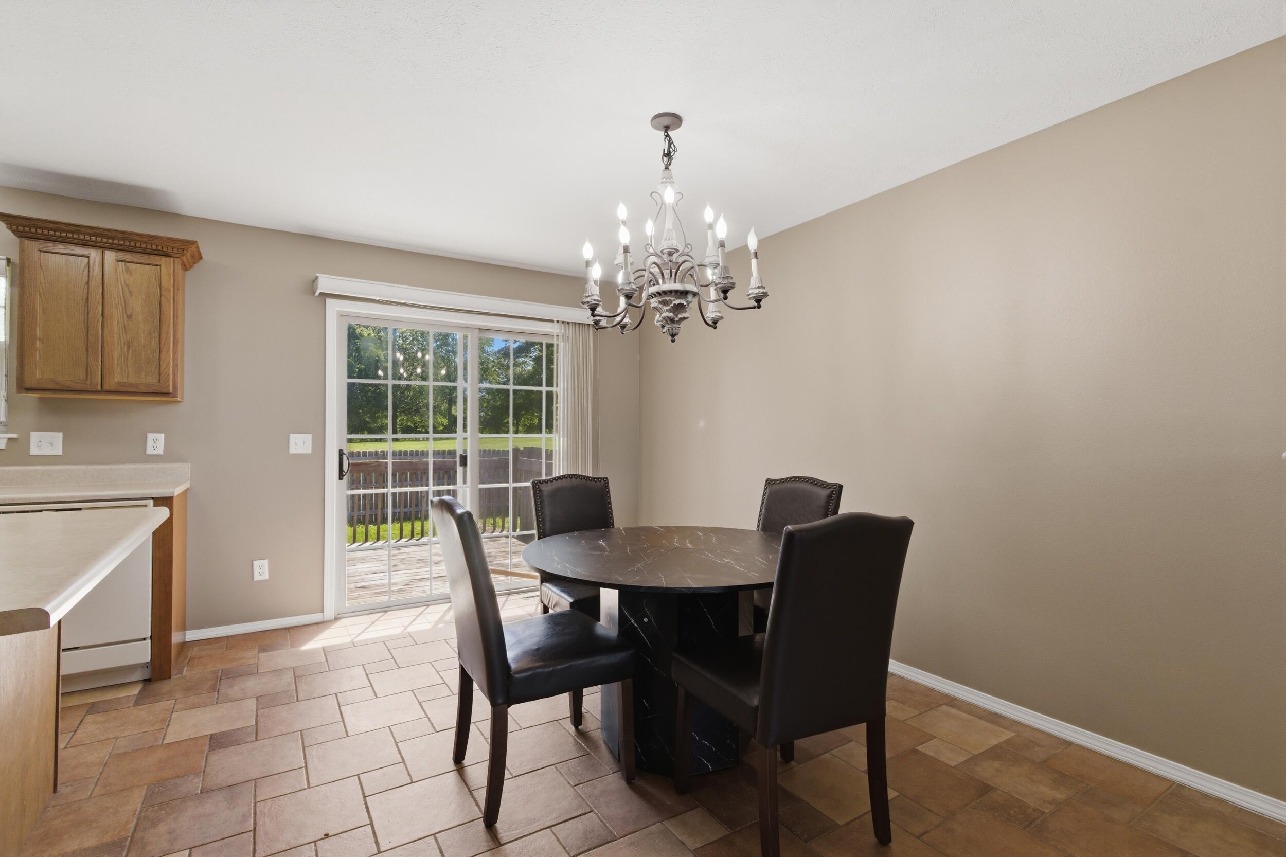 111 Miller Way Property Photo 12