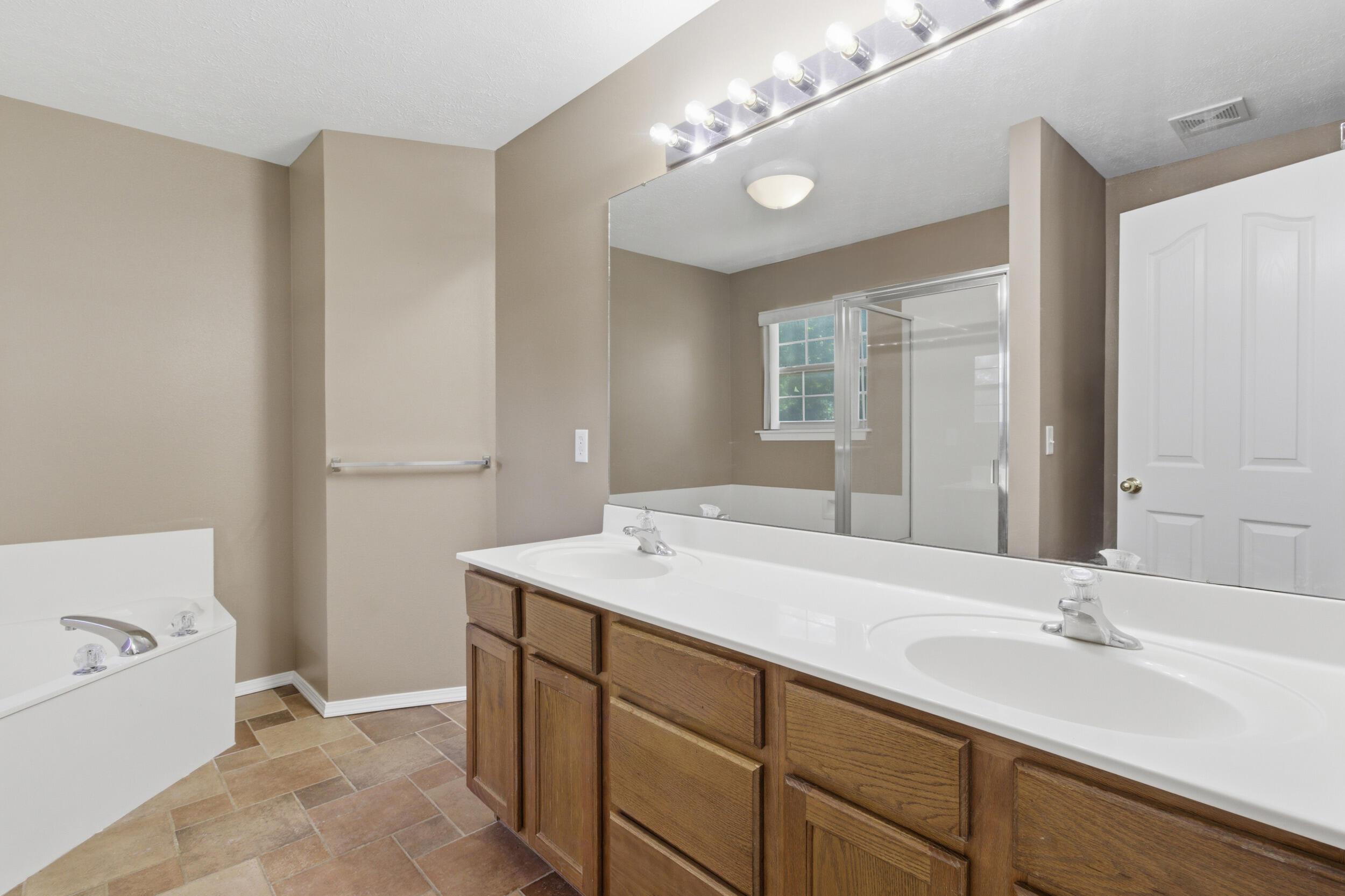 111 Miller Way Property Photo 26