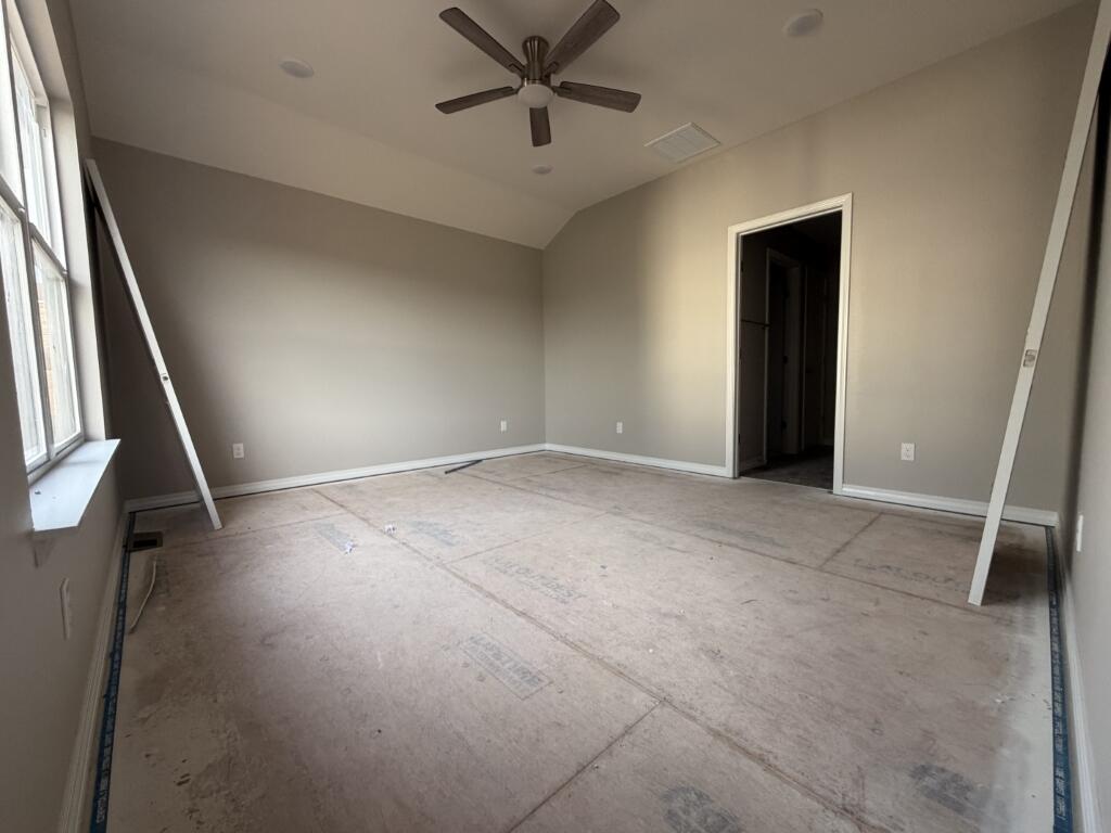 2607 West Summerset Street Property Photo 15