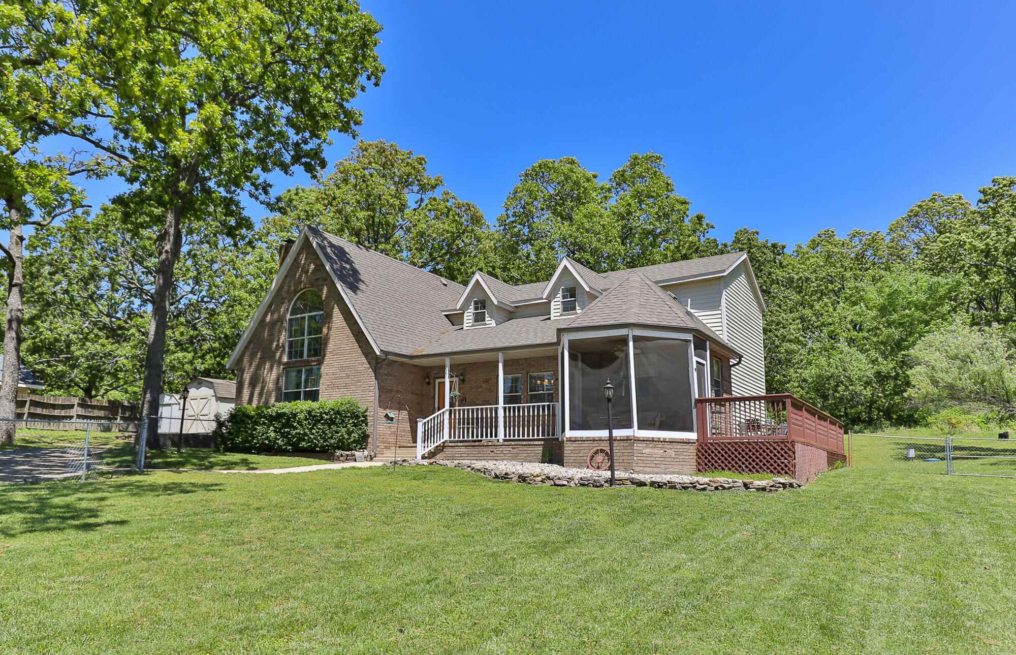 137 Hillside Loop Property Photo 7
