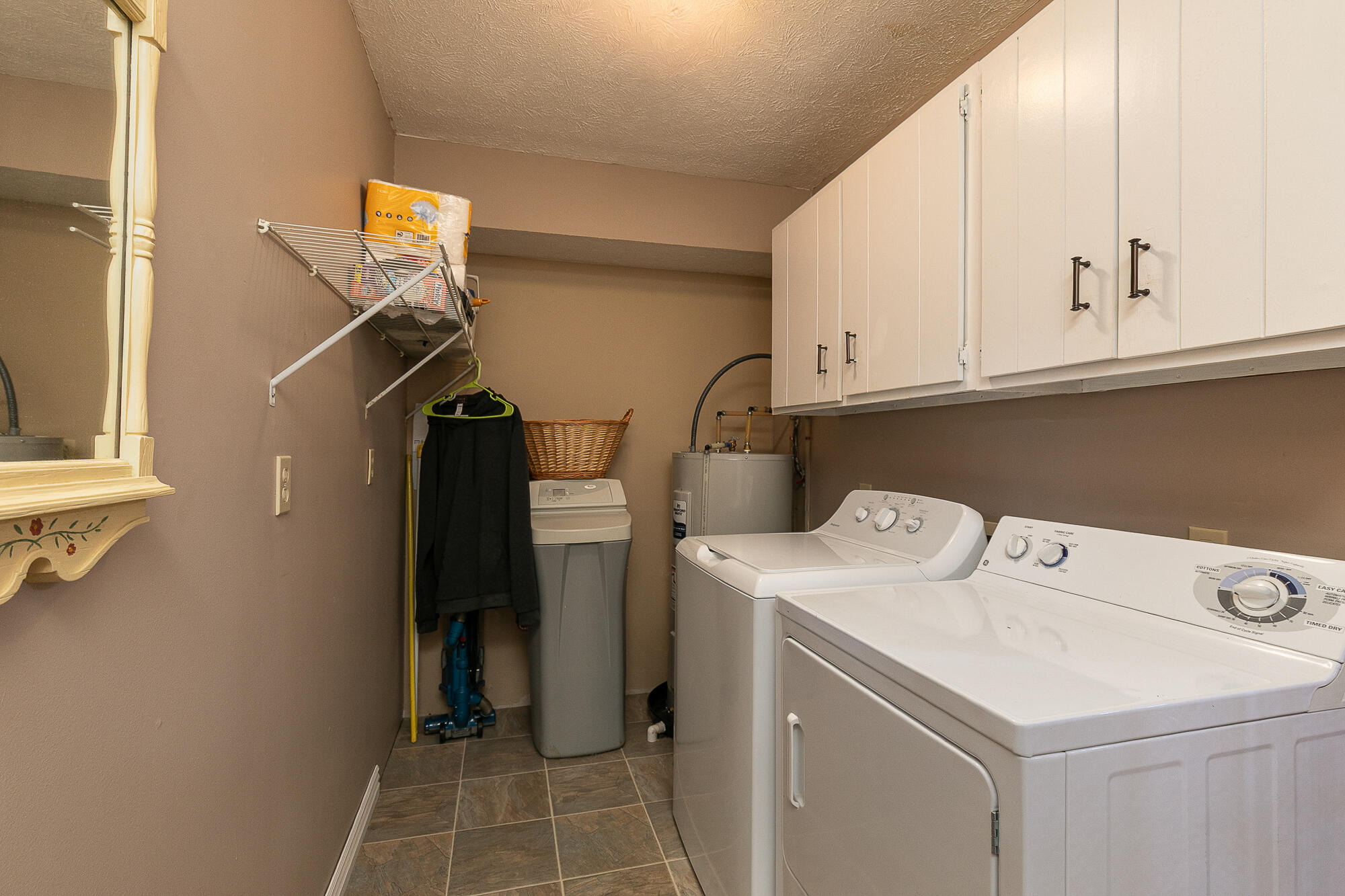 137 Hillside Loop Property Photo 20