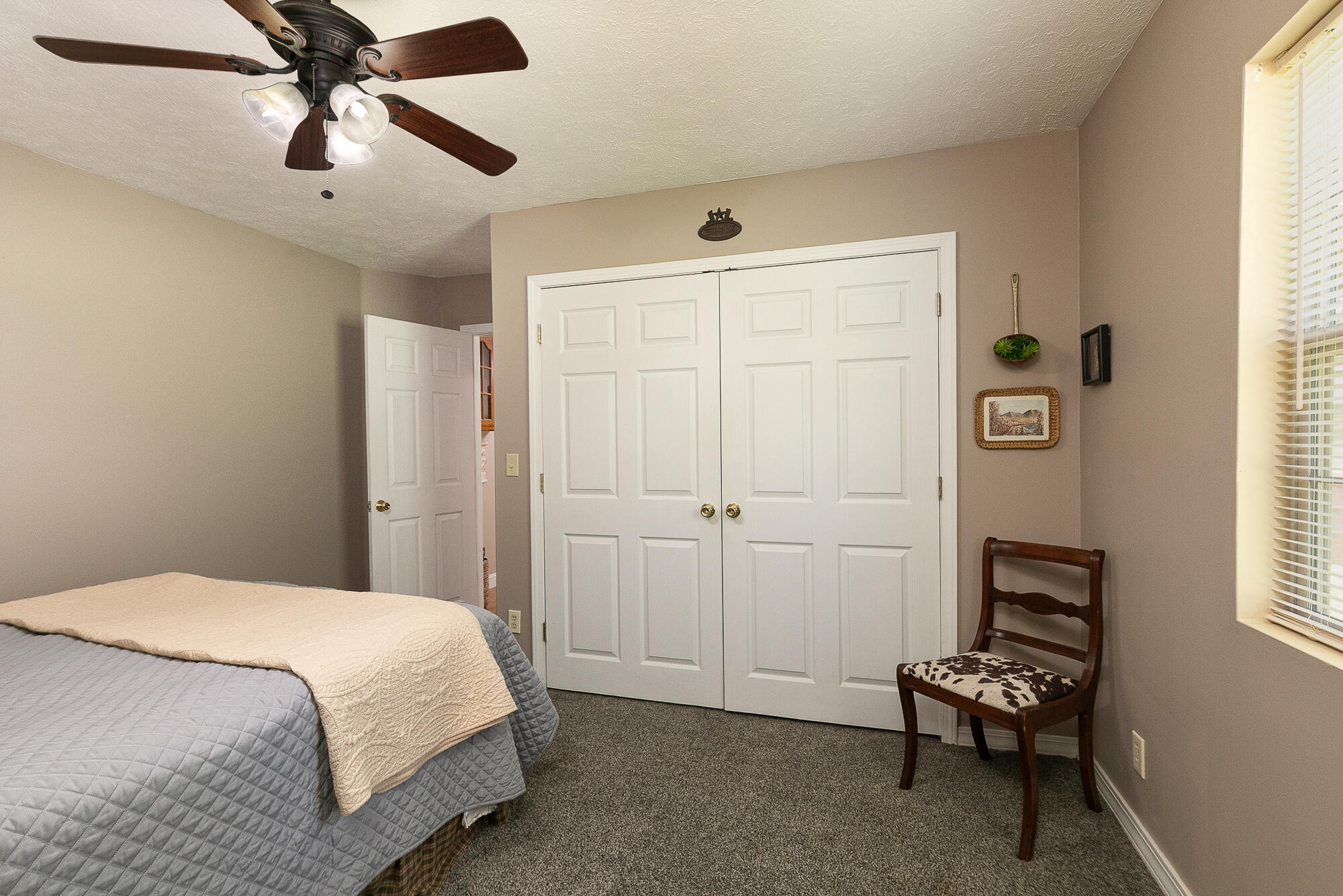 137 Hillside Loop Property Photo 23