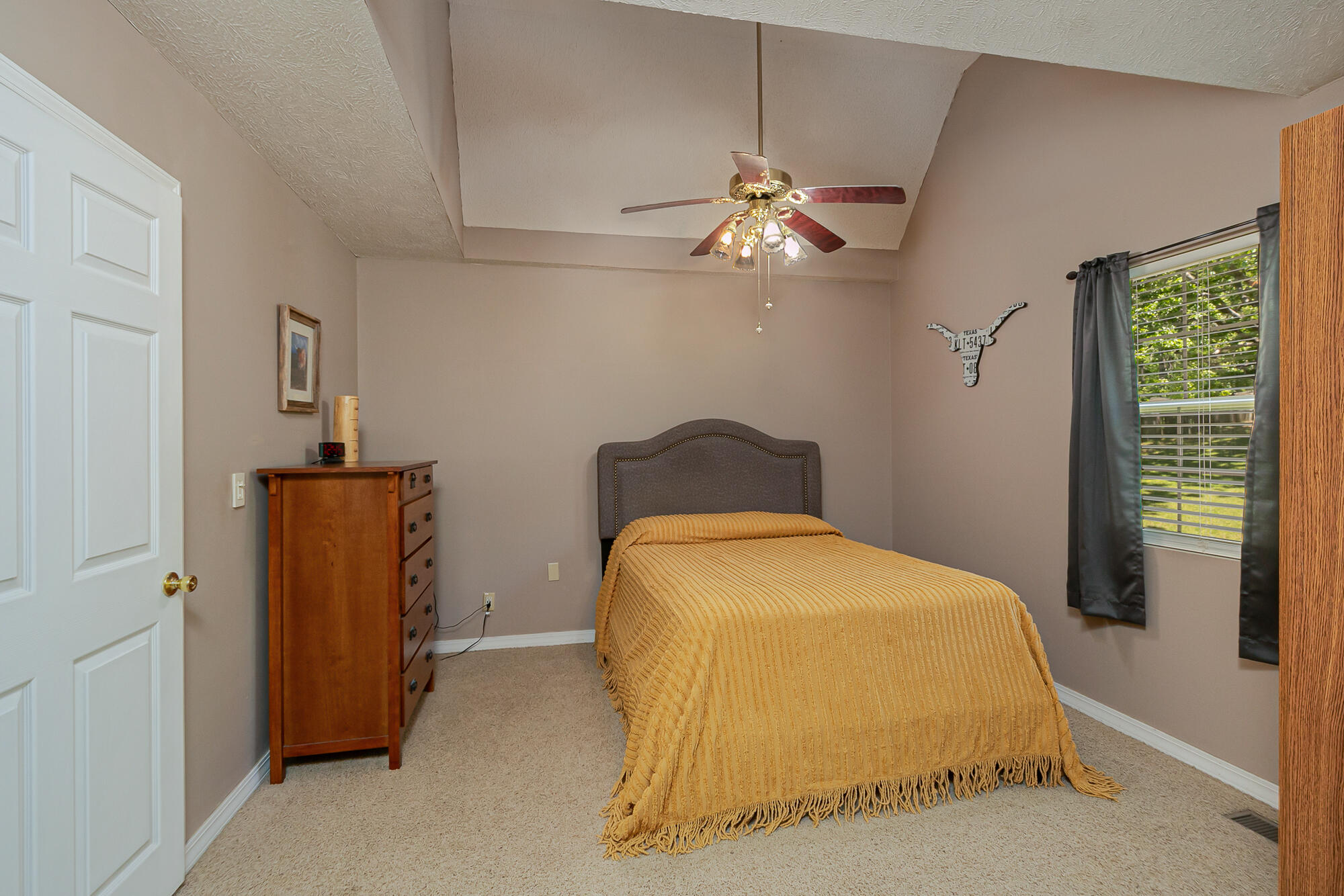 137 Hillside Loop Property Photo 26