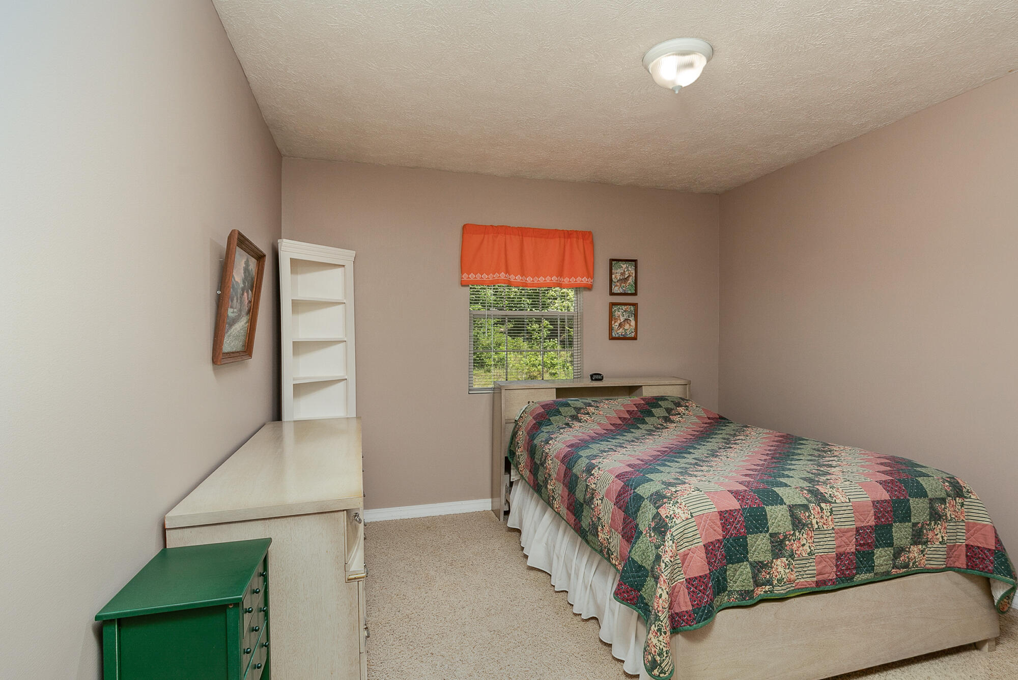 137 Hillside Loop Property Photo 31