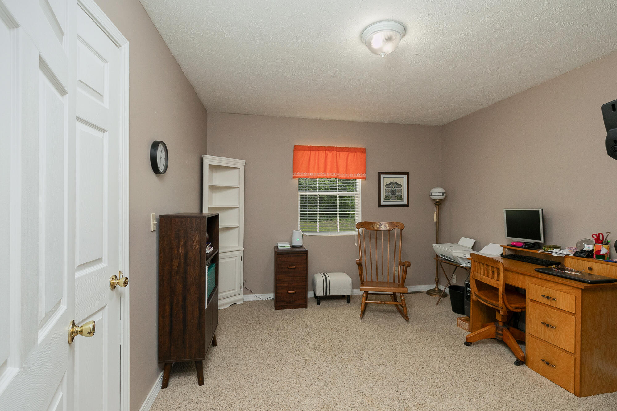 137 Hillside Loop Property Photo 33