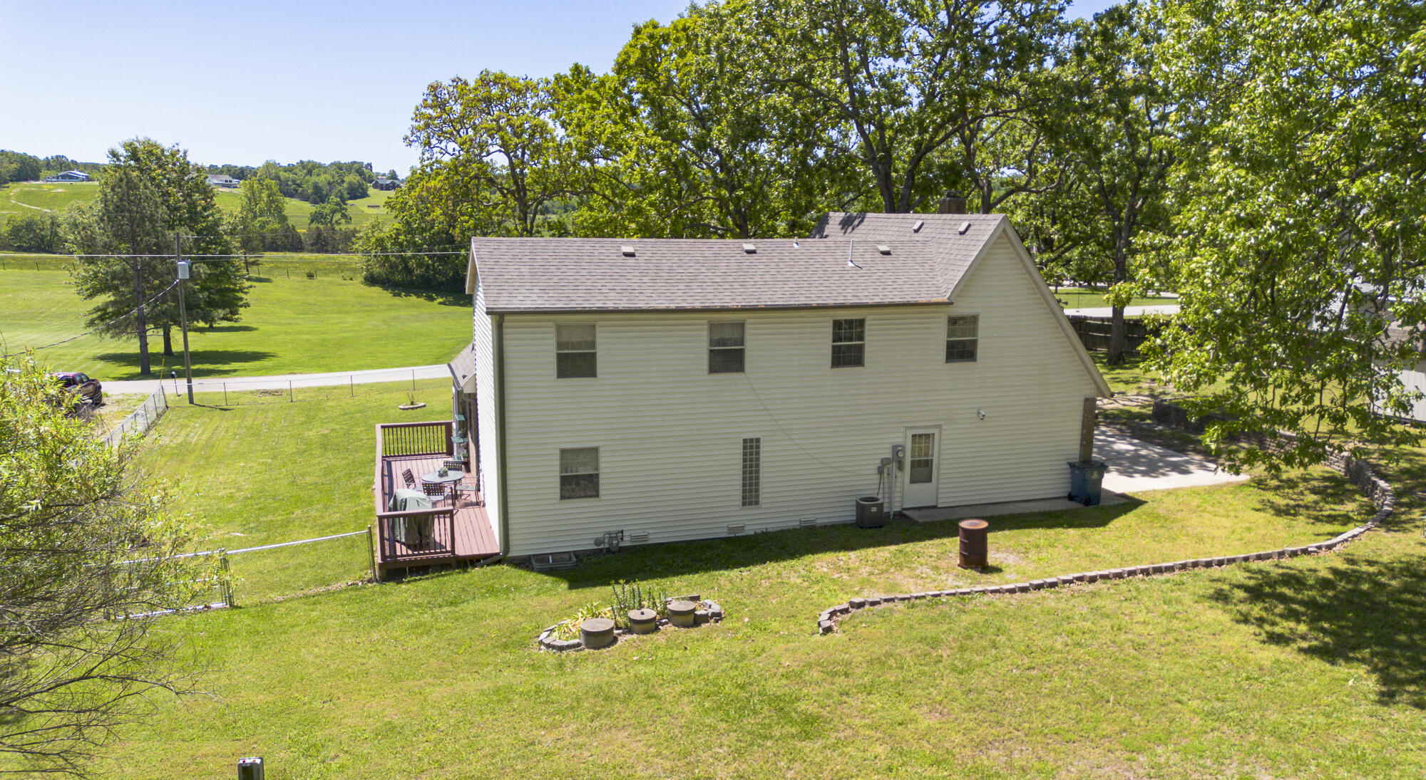 137 Hillside Loop Property Photo 41