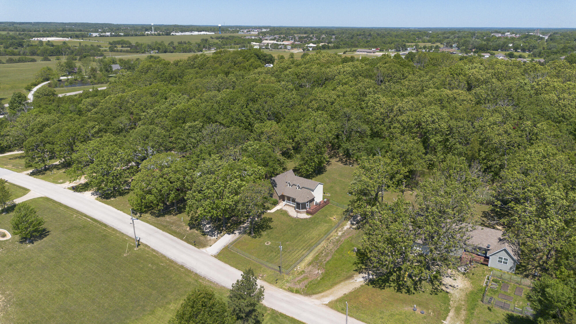 137 Hillside Loop Property Photo 45