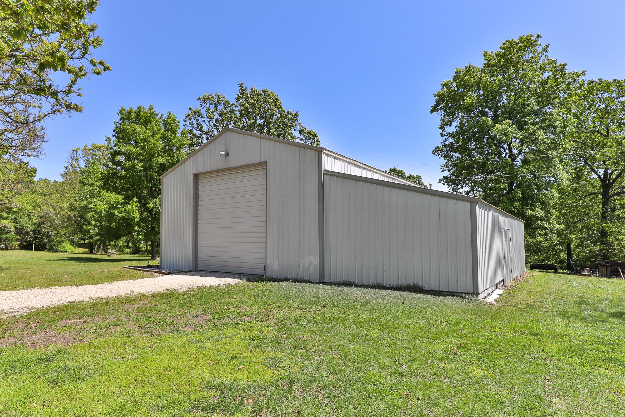 3920 &3900 White Oak Road Property Photo 33