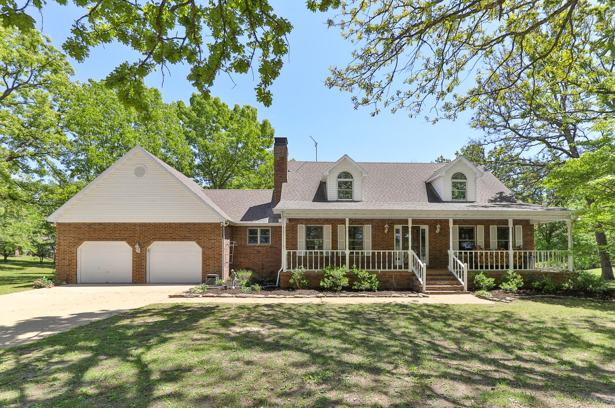 3920 White Oak Road Property Photo 1