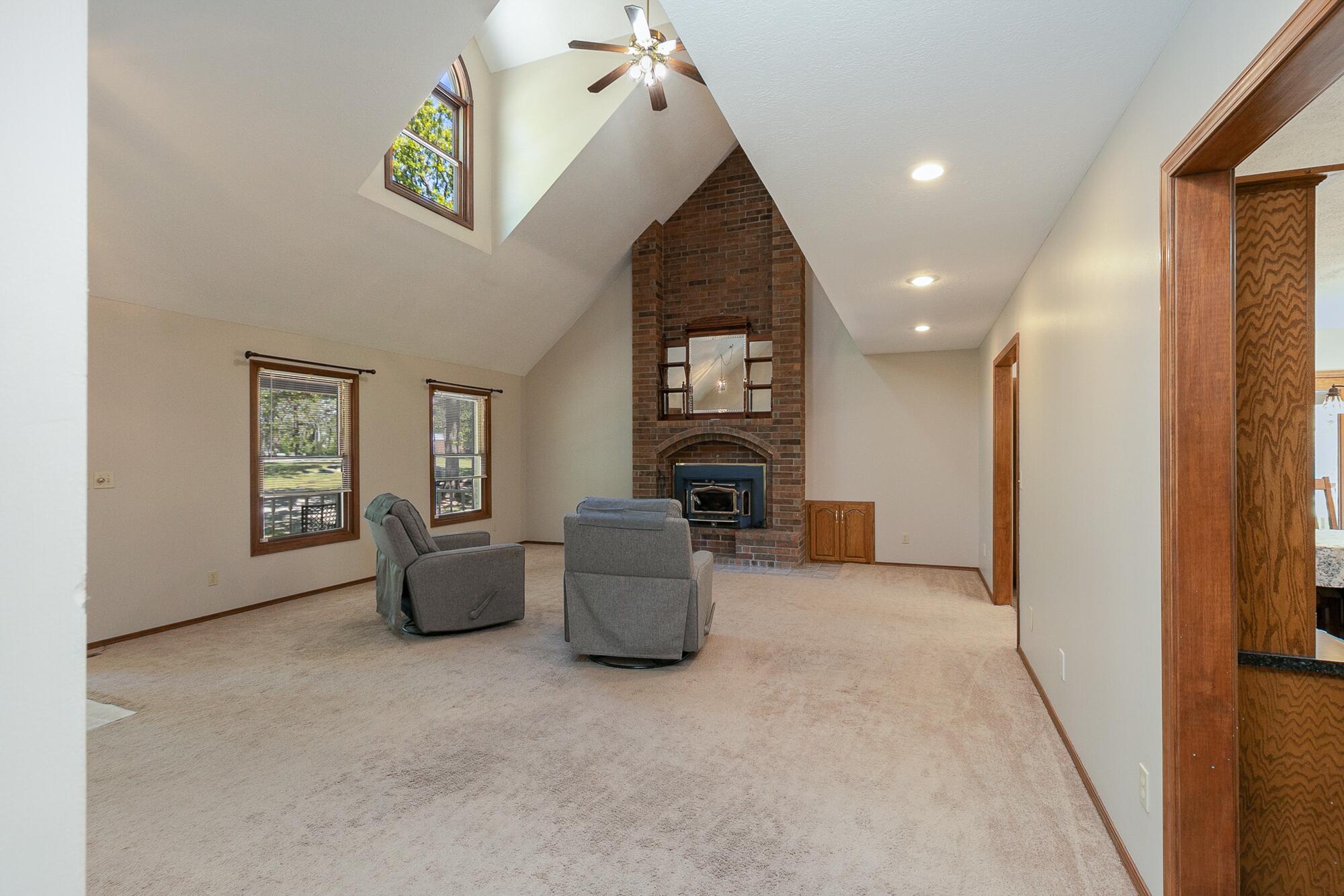 3920 White Oak Road Property Photo 5