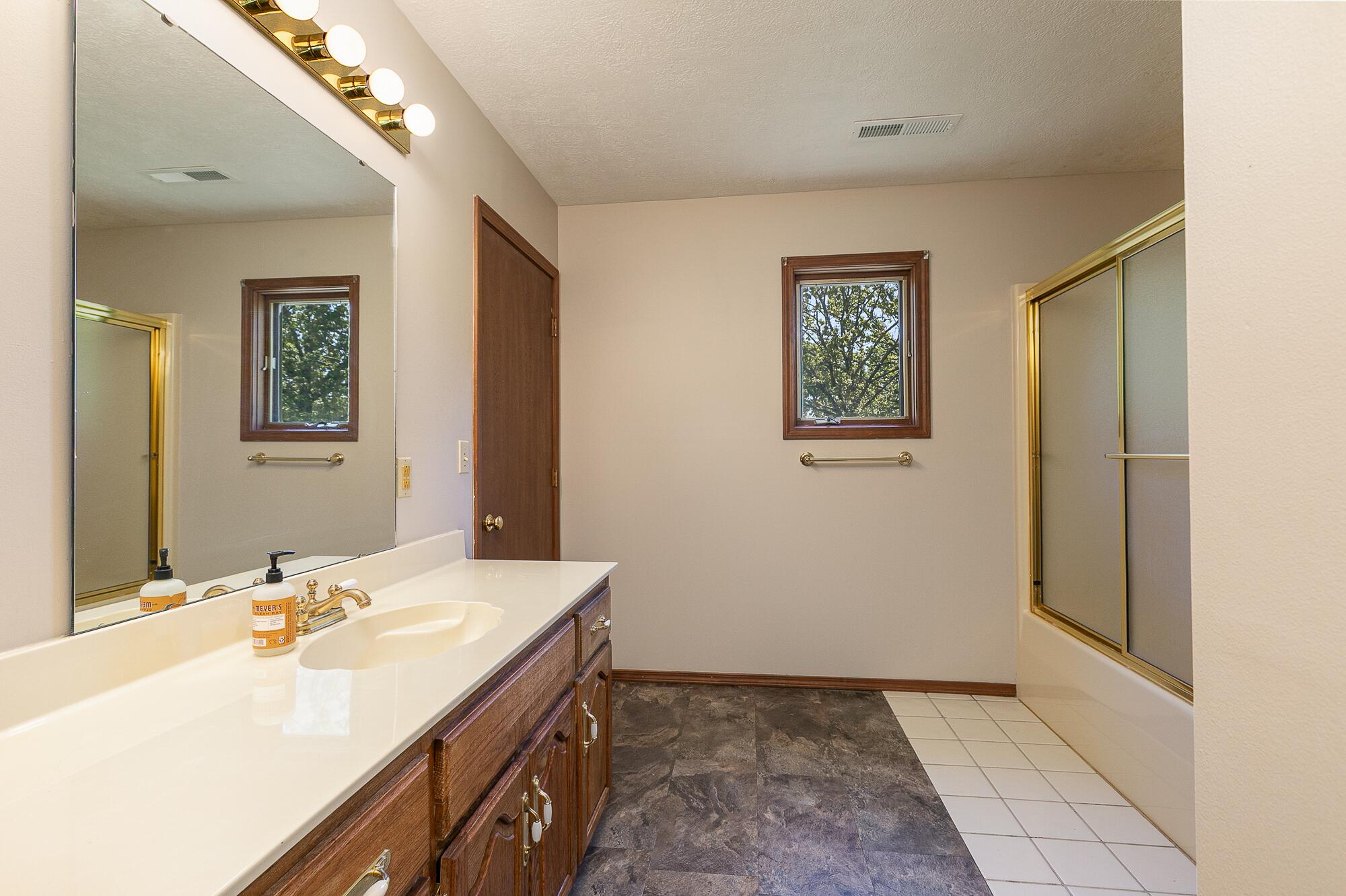 3920 White Oak Road Property Photo 16