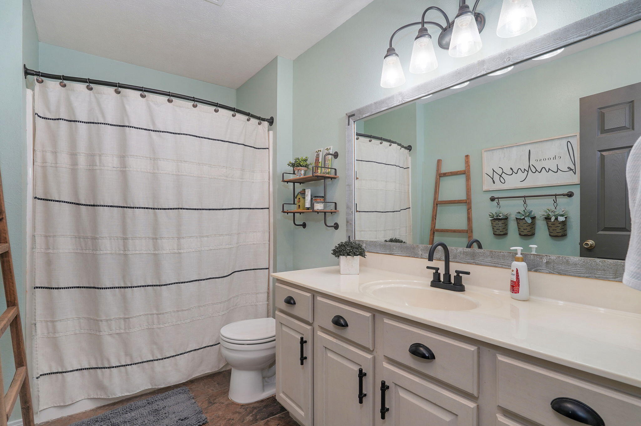 2370 Sheron Drive Property Photo 32