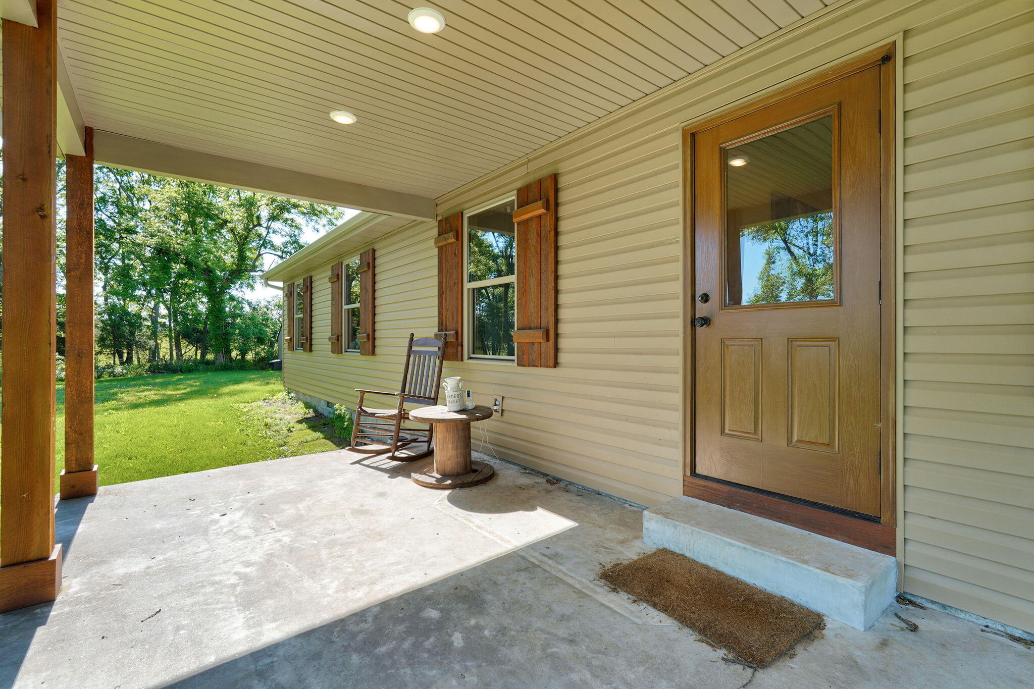 18519 Farm Road 2000 Property Photo 5