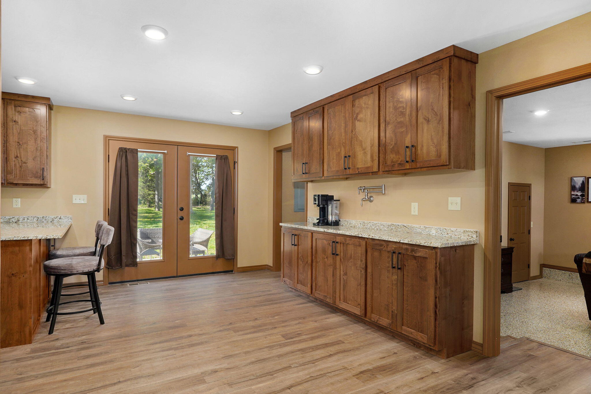 18519 Farm Road 2000 Property Photo 13