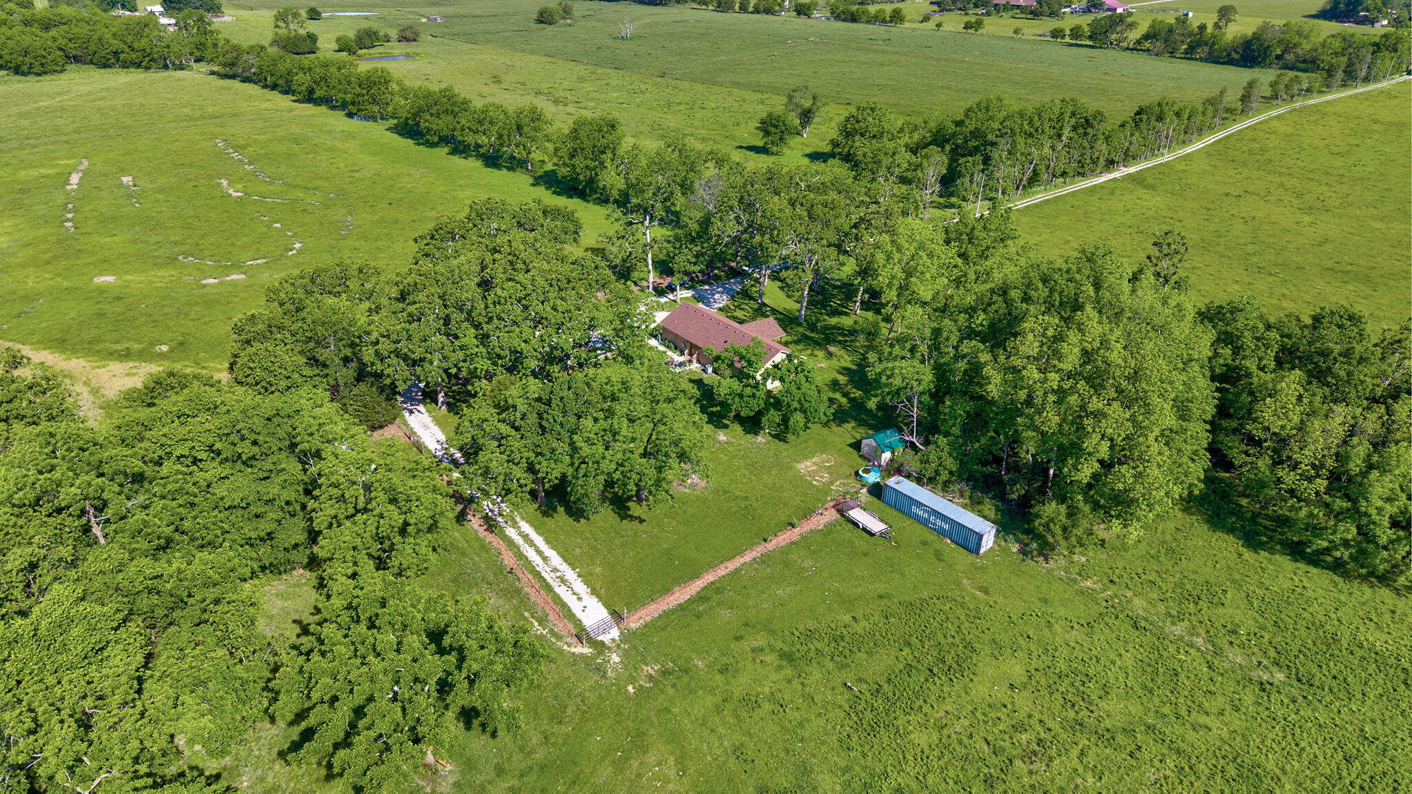 18519 Farm Road 2000 Property Photo 40