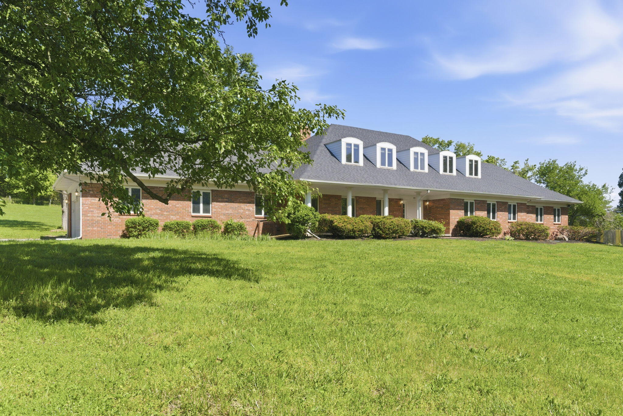 385 Jones Road Property Photo 4